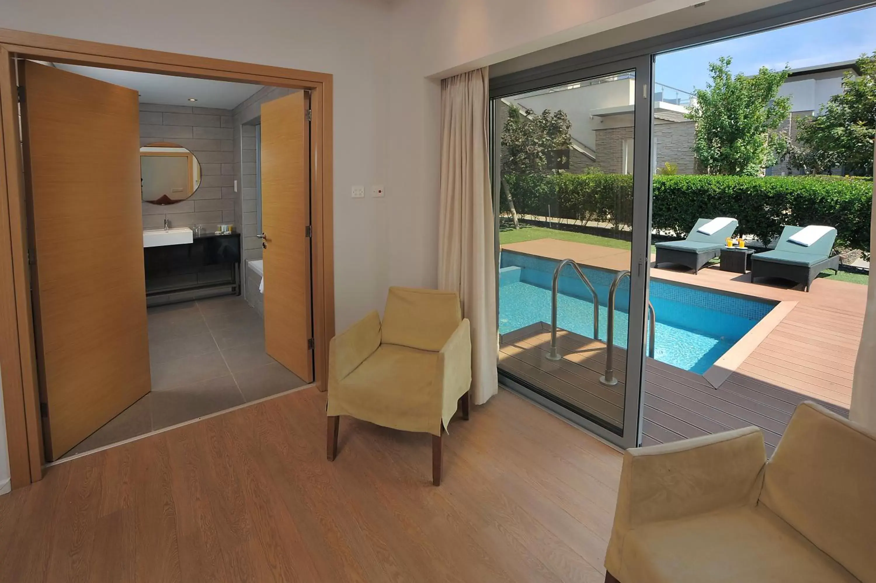 Swimming pool, Pool View in E-Hotel Larnaca Resort & Spa