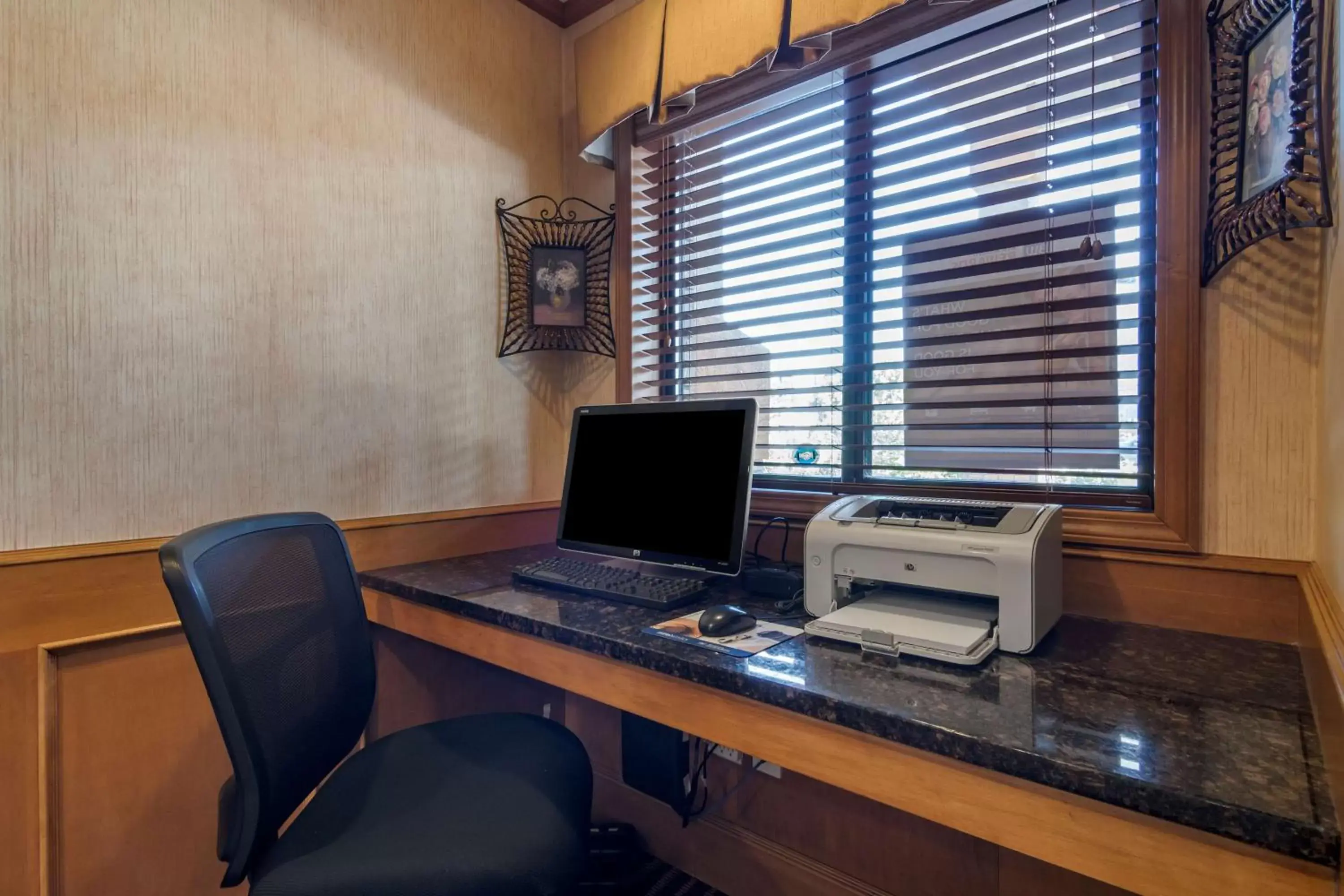 Business facilities in SureStay Plus Hotel by Best Western Salmon Arm