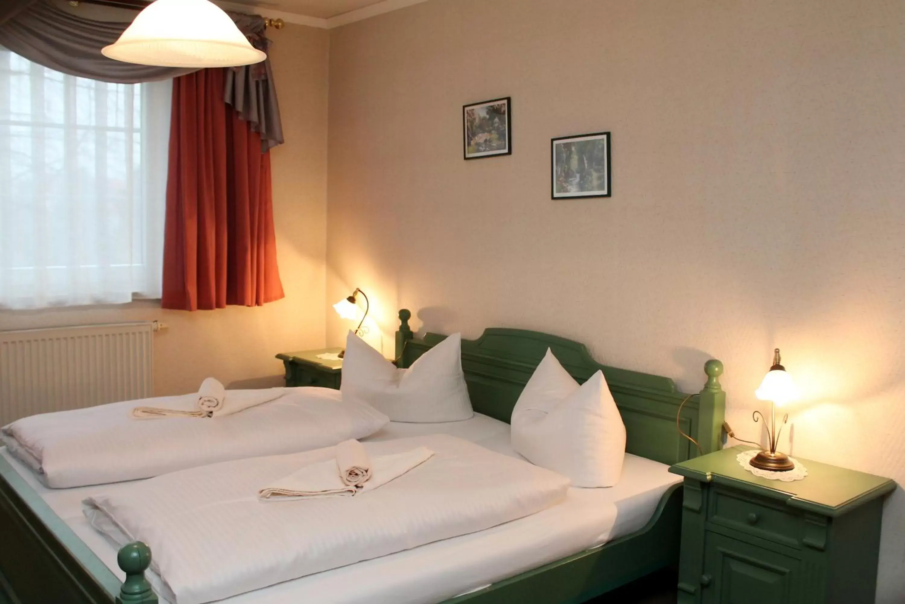 Double Room with Garden View - single occupancy in Landgasthof Zur Goldenen Aue Double Room with Garden View - single occupancy in Landgasthof Zur Goldenen Aue