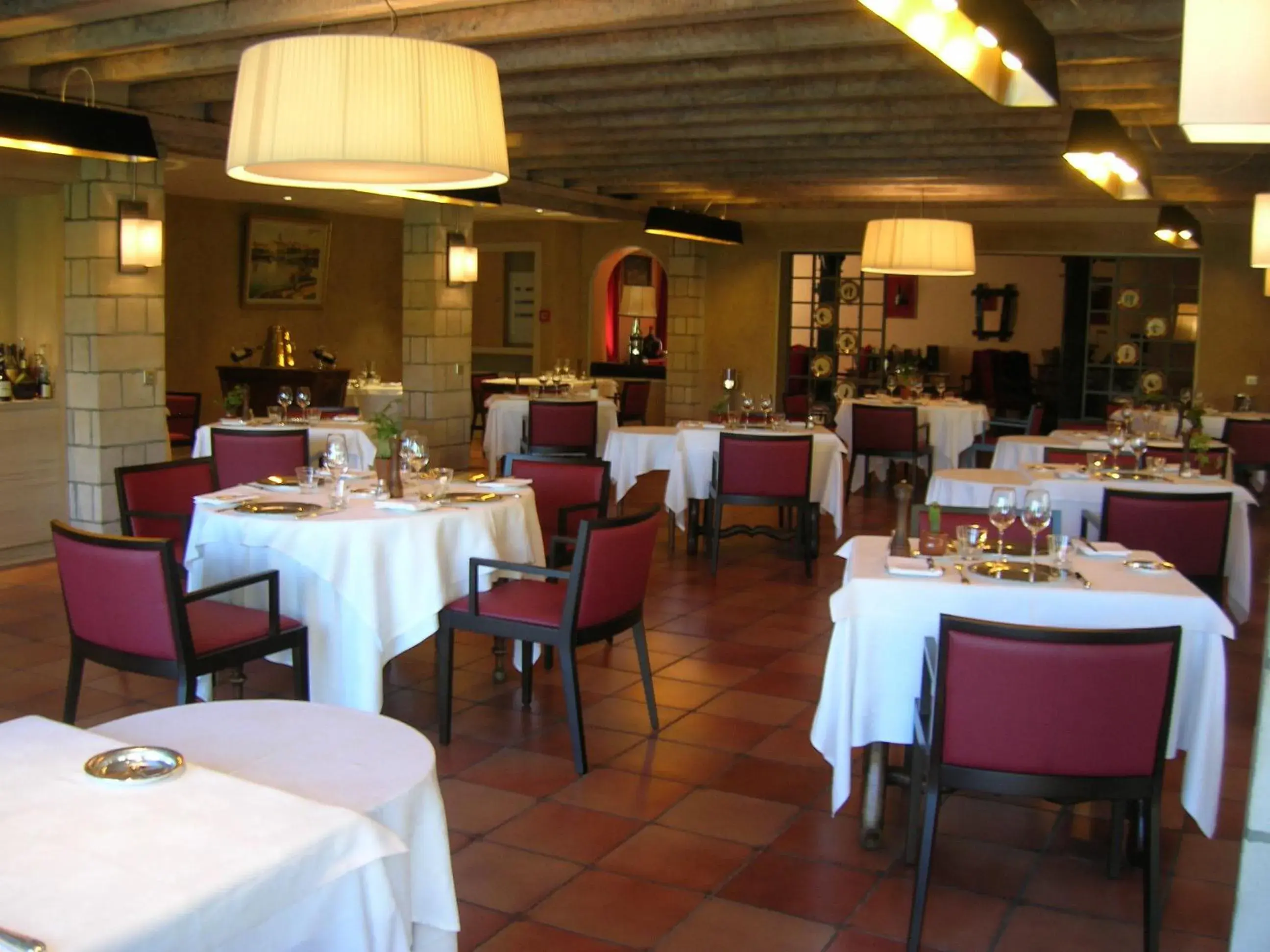 Restaurant/Places to Eat in Hotel Argi-Eder, The Originals Relais (Relais du Silence)