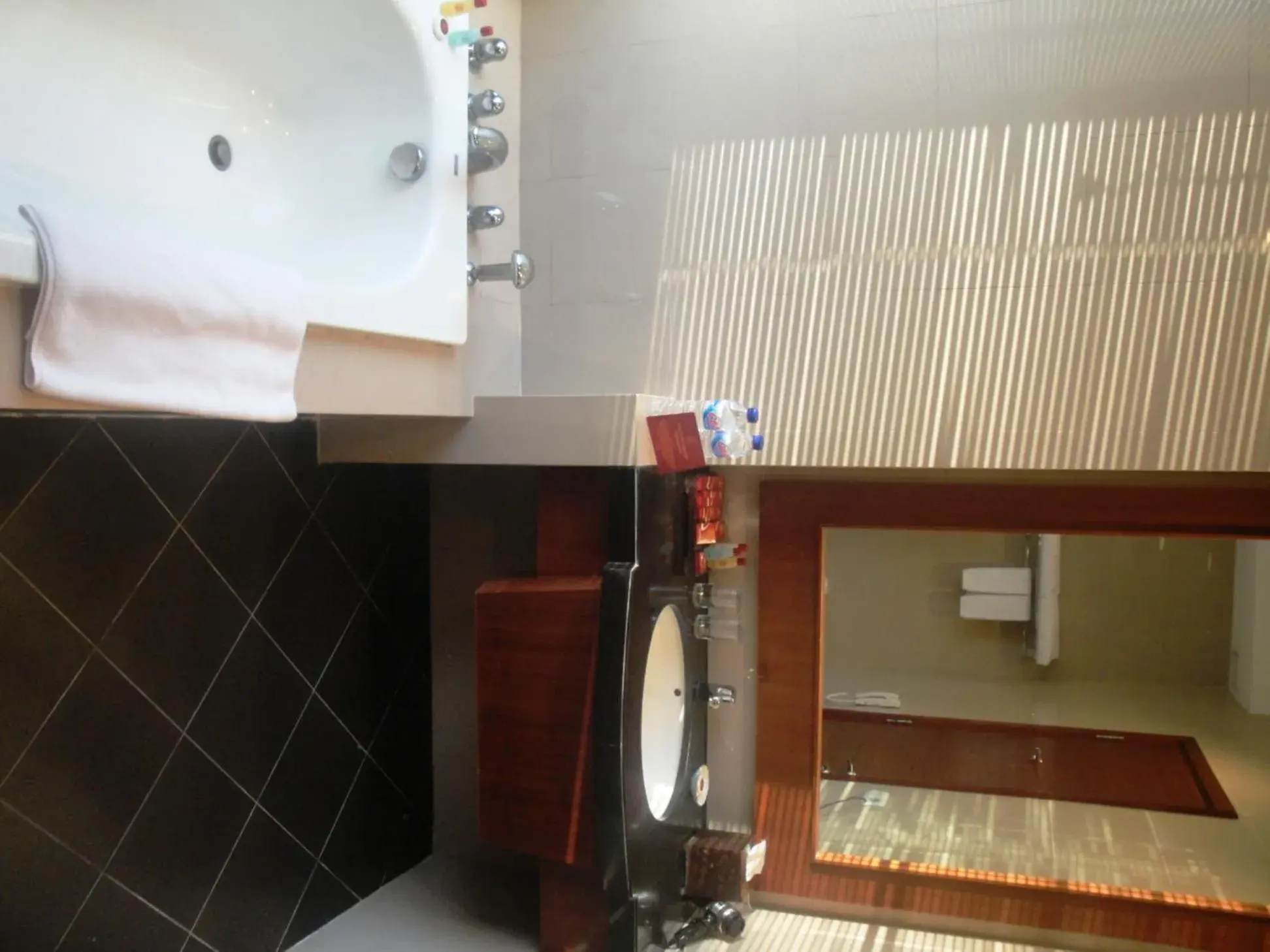 Bathroom in Manado Quality Hotel