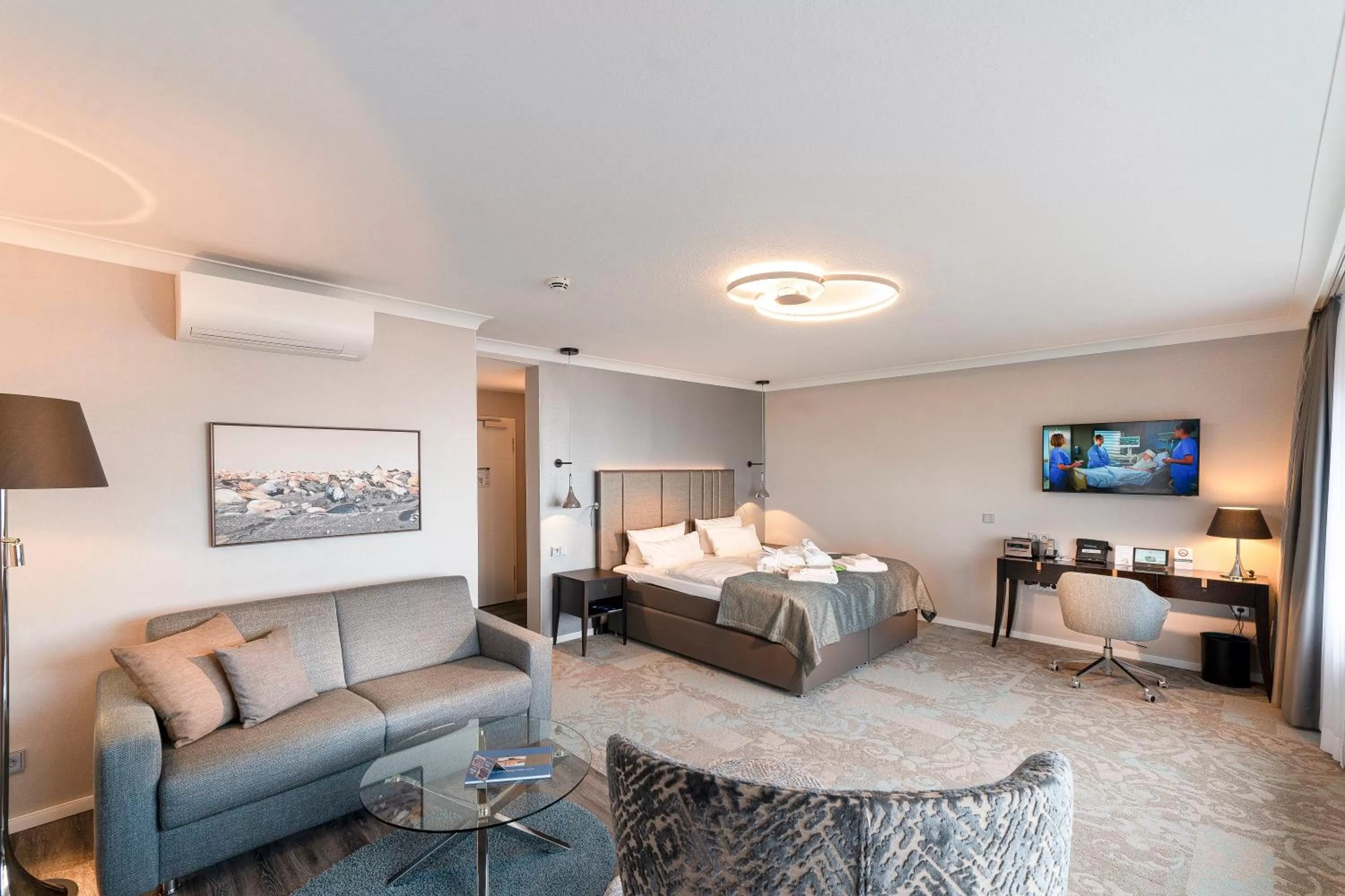 Bed in Strandhotel Duhnen