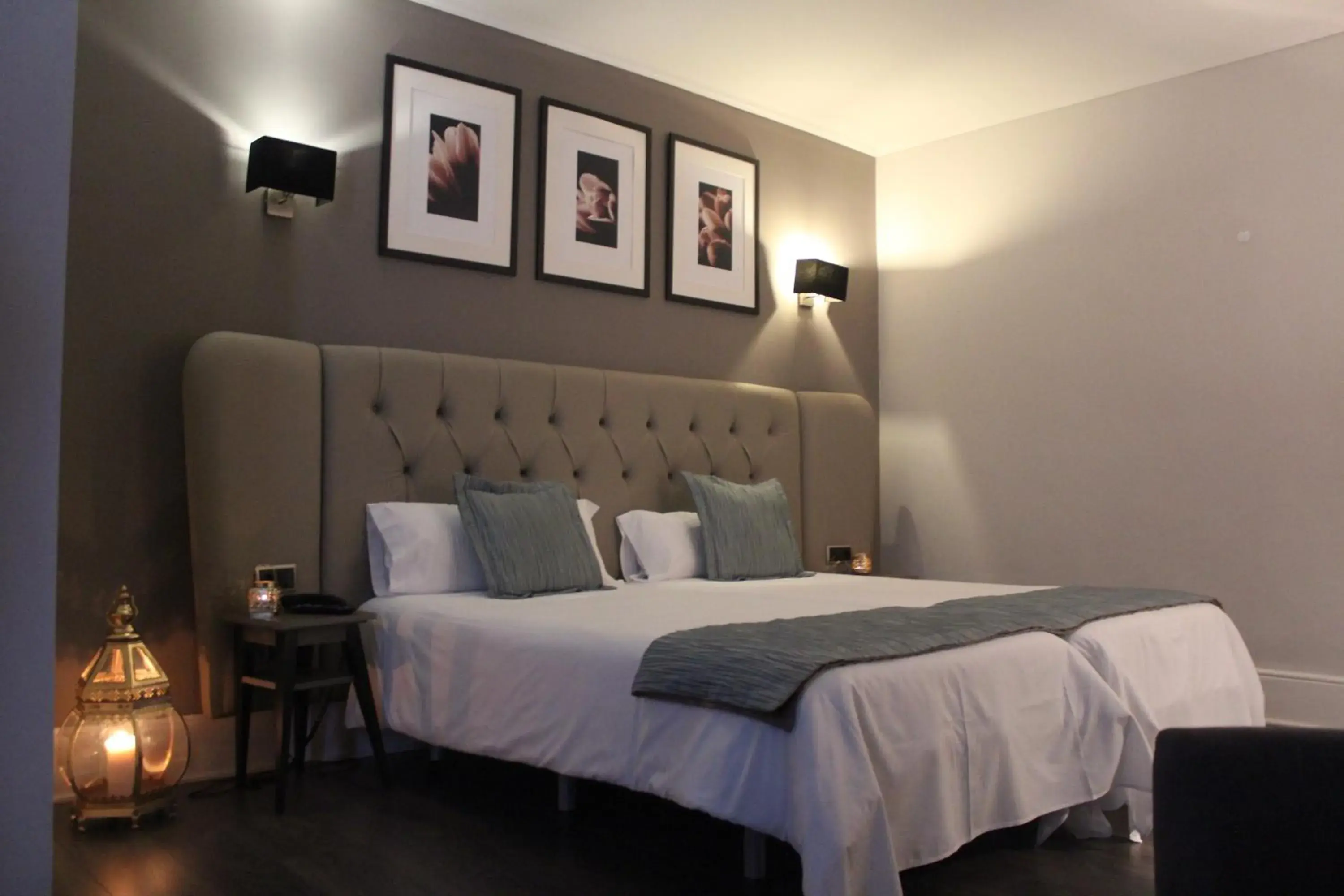 Photo of the whole room, Bed in Hotel Bienestar Termas De Vizela