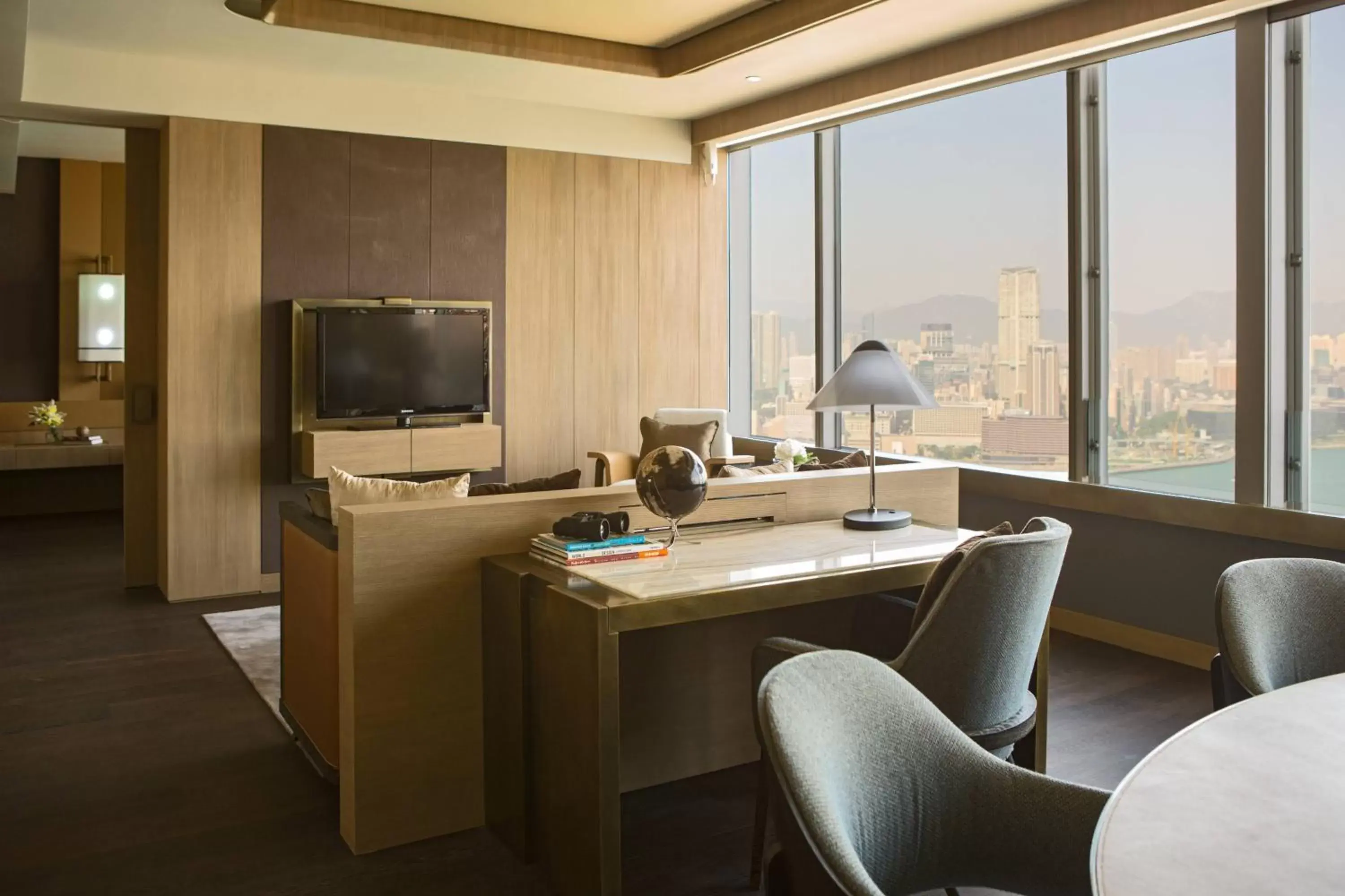 Living room in Renaissance Hong Kong Harbour View Hotel