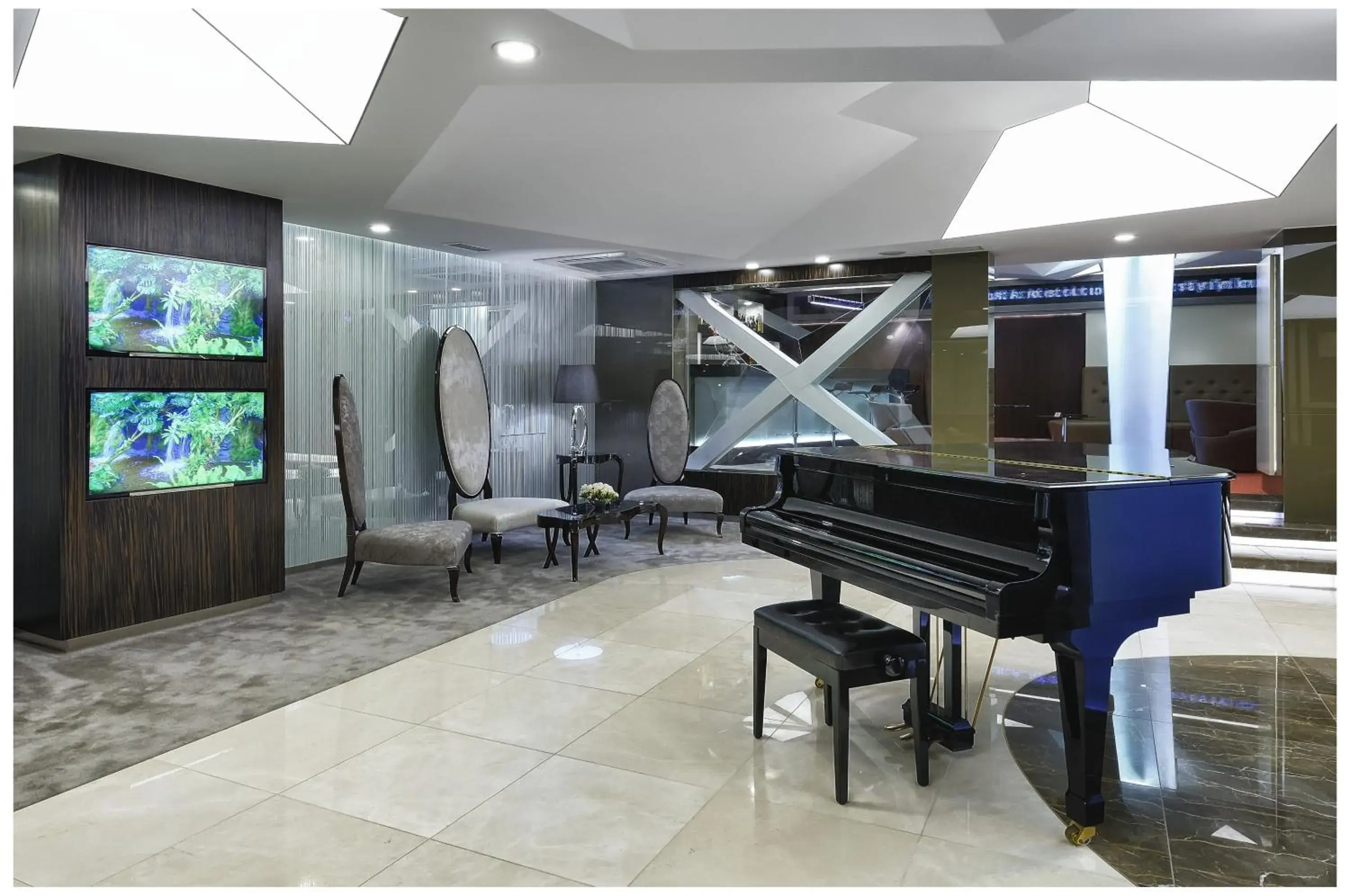 Lobby or reception, Billiards in Cartoon Hotel