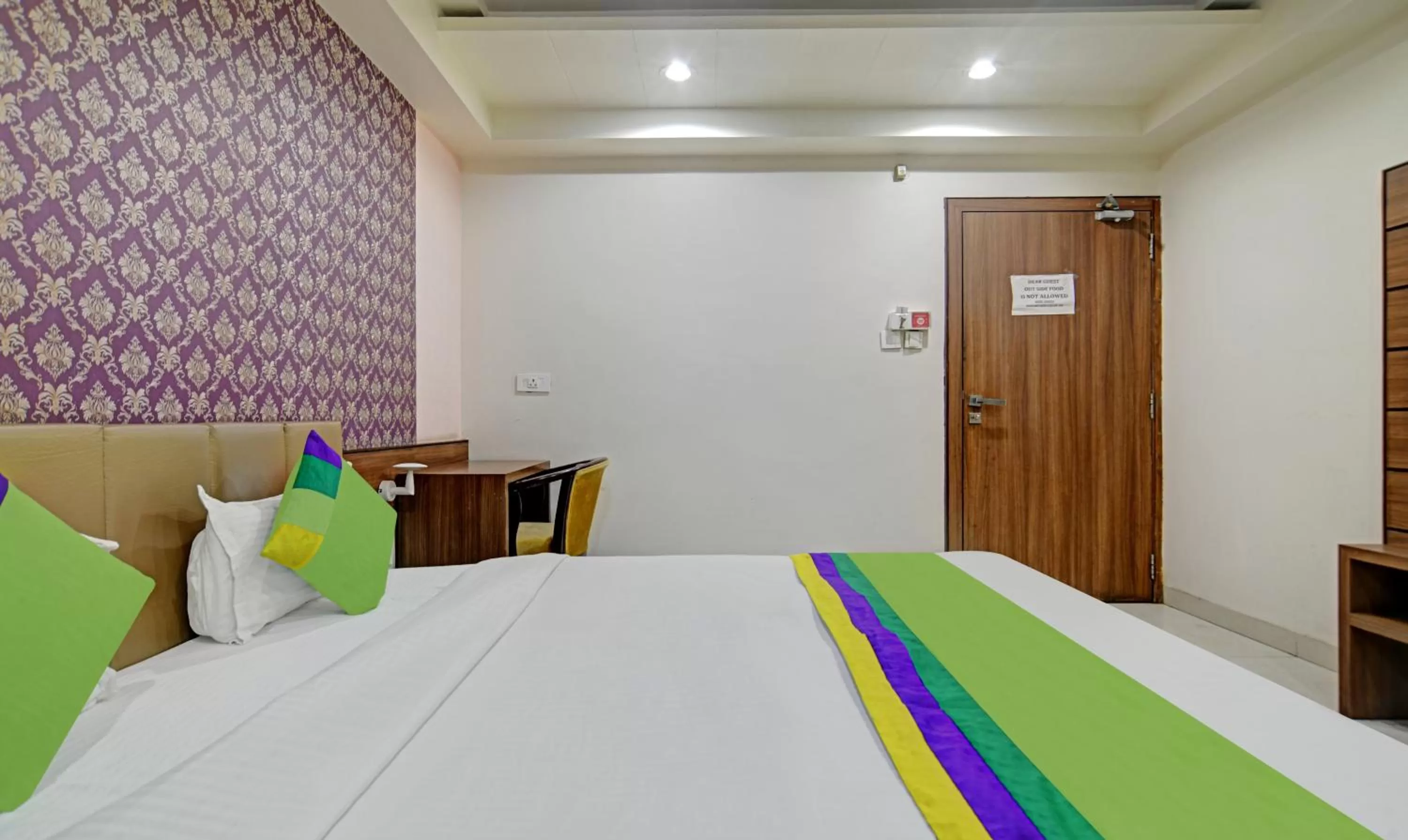 Bed in Treebo Trend Johri Regency Malviya Nagar