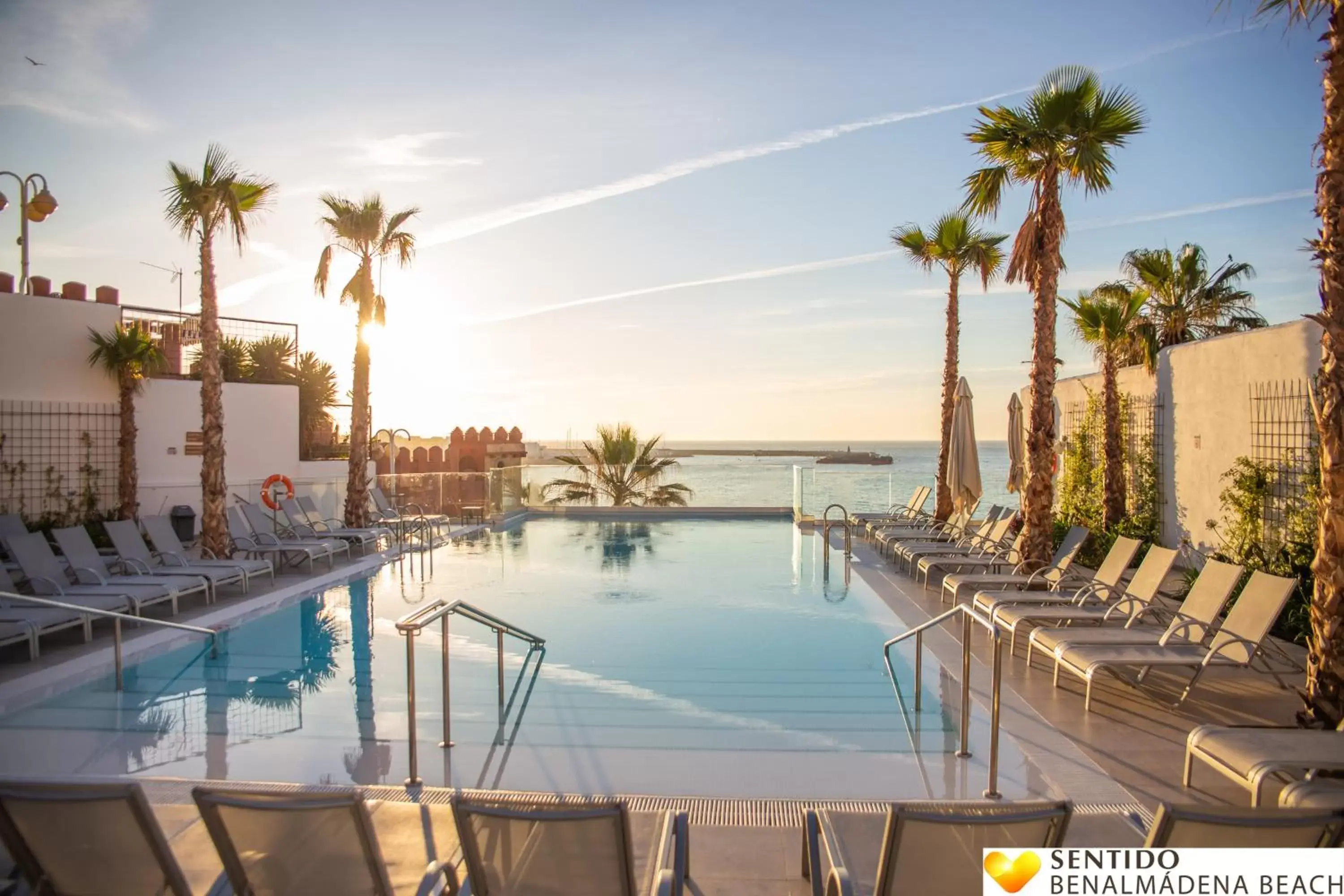 Swimming Pool in Hotel Benalmadena Beach