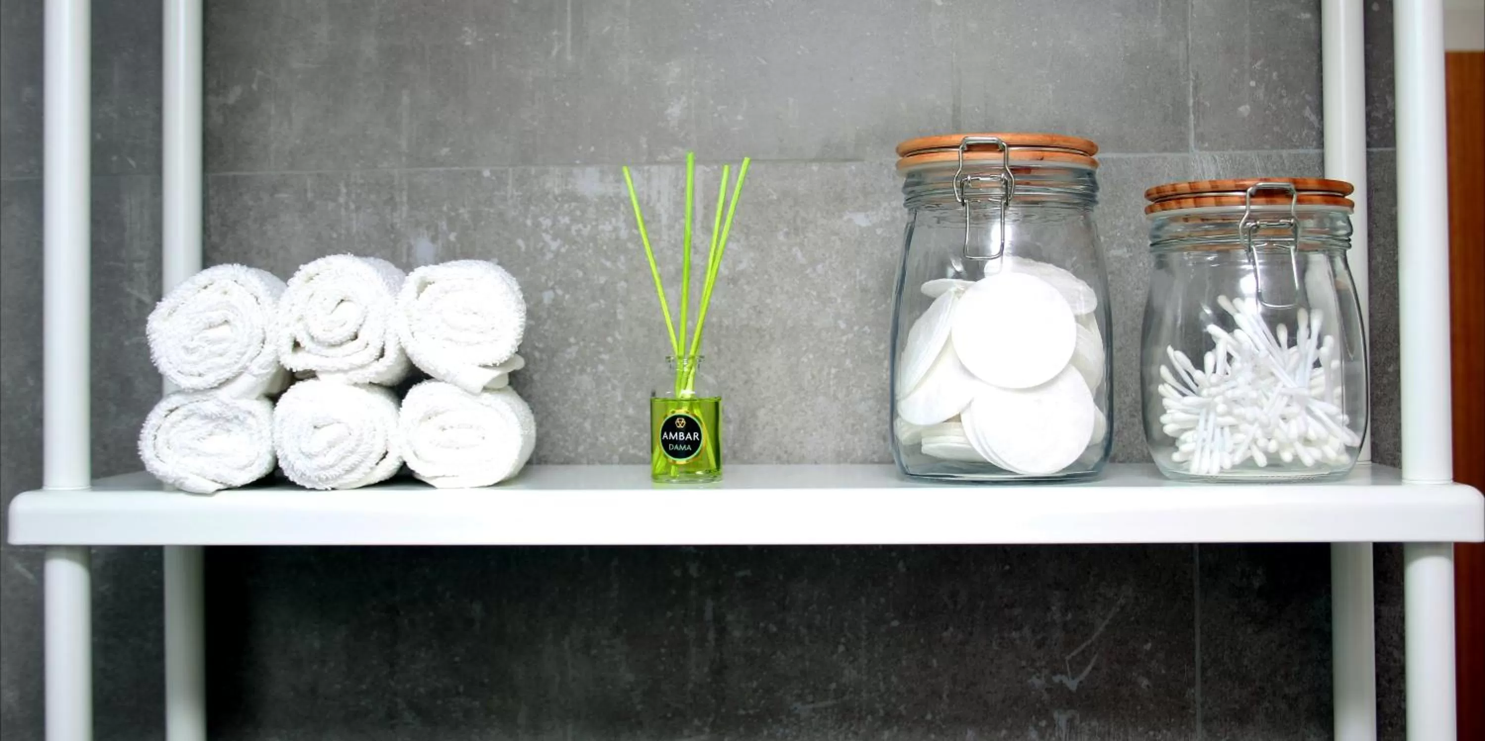 Decorative detail in Bellu Suites