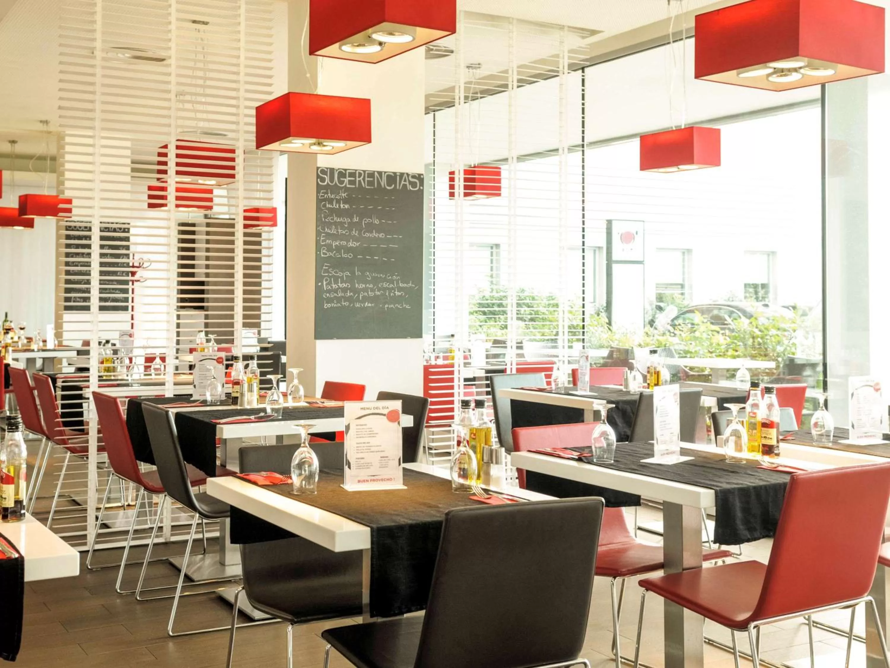 Restaurant/places to eat in Ibis Lleida