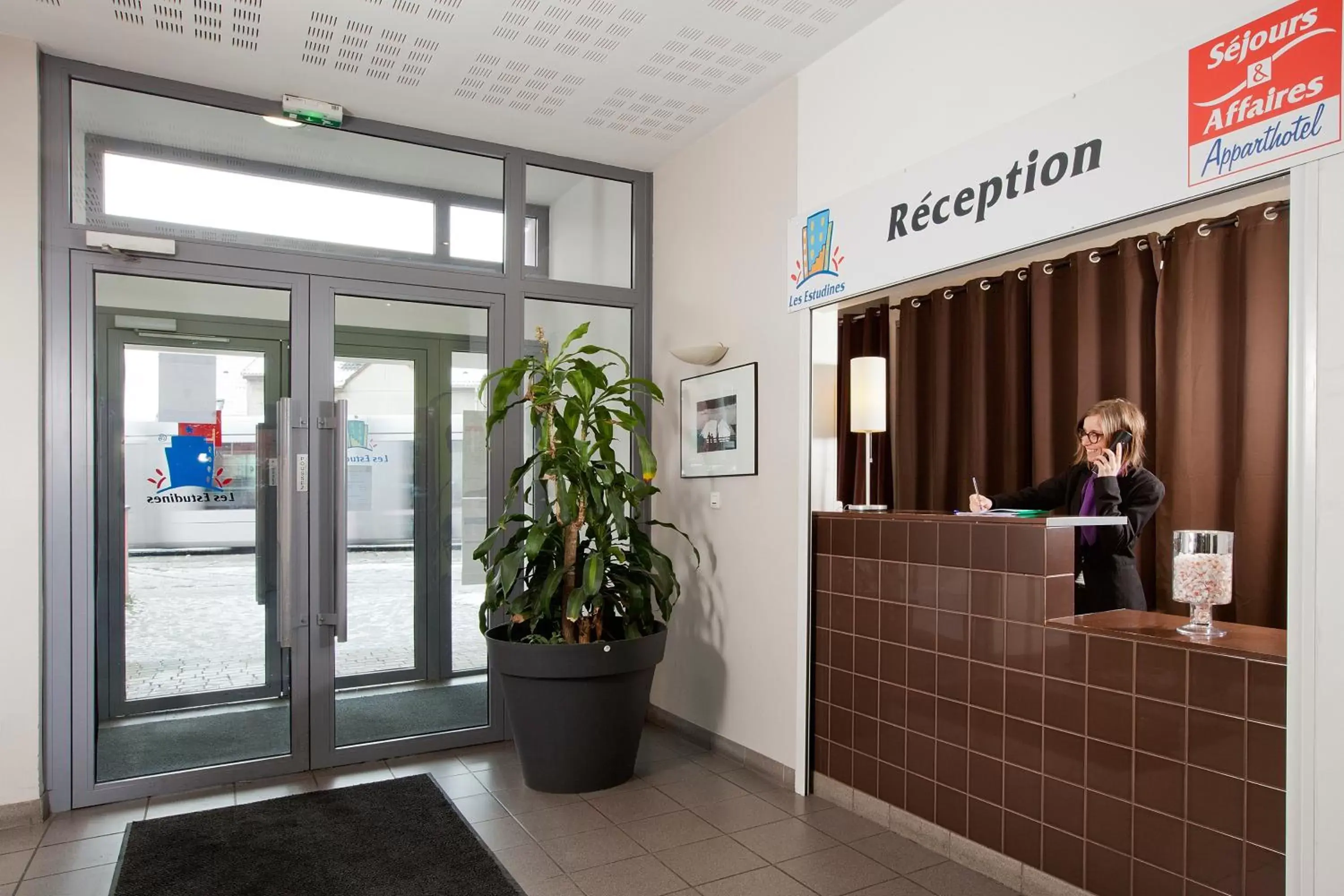 Lobby or reception, Lobby/Reception in Séjours & Affaires Rouen Normandie