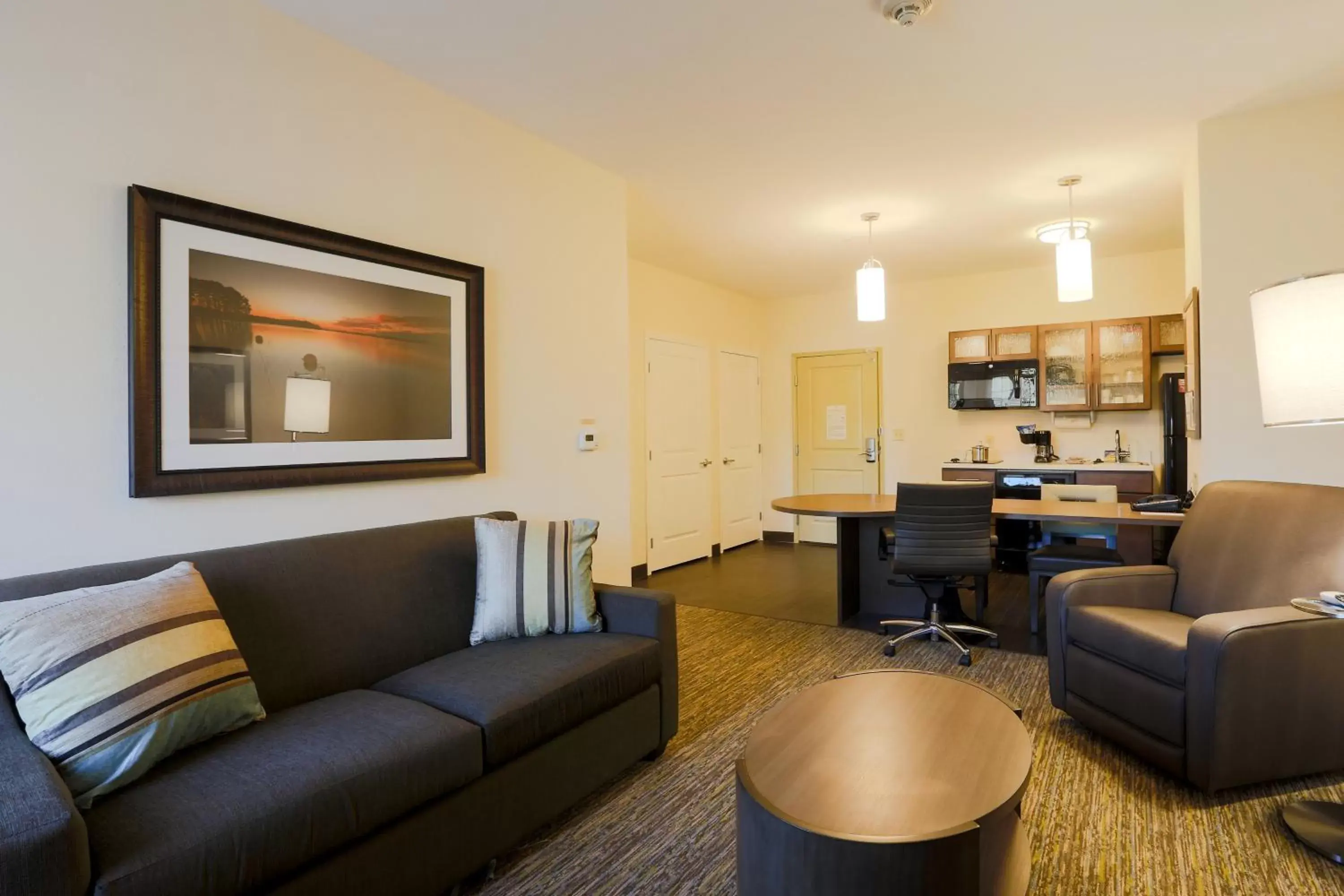 Photo of the whole room, Seating Area in Candlewood Suites Auburn, an IHG Hotel