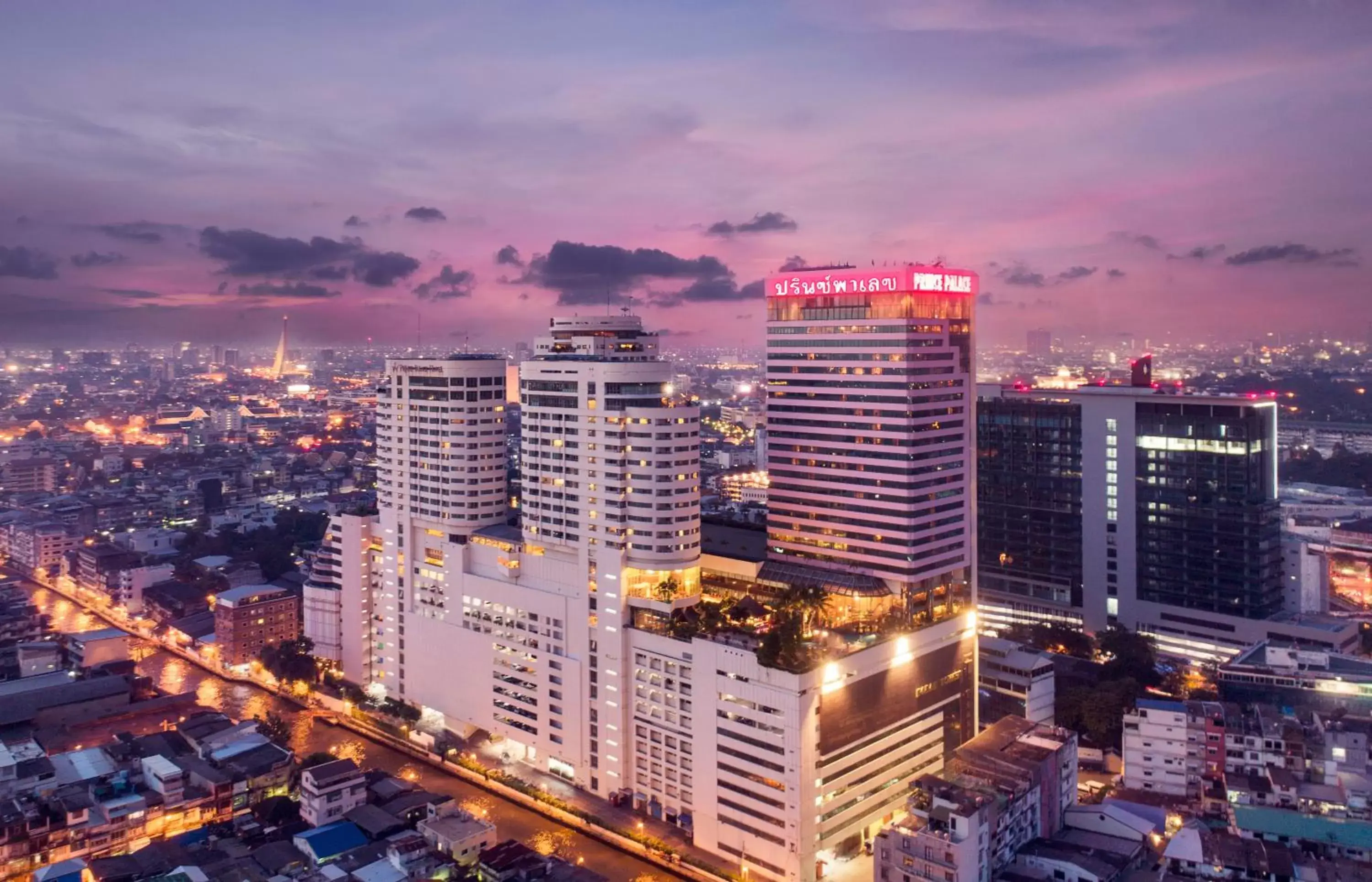Street view in Prince Palace Hotel Bangkok - SHA Extra Plus