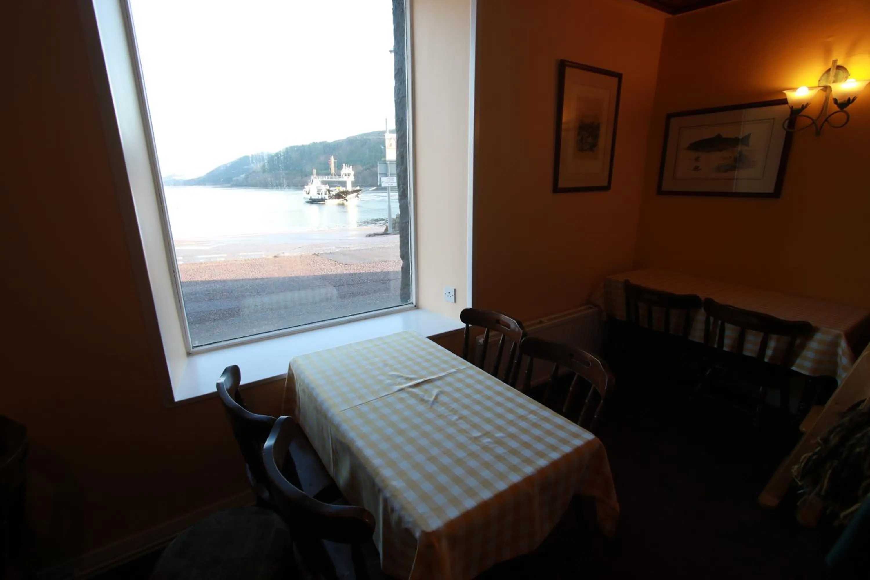 Restaurant/places to eat in Inn at Ardgour