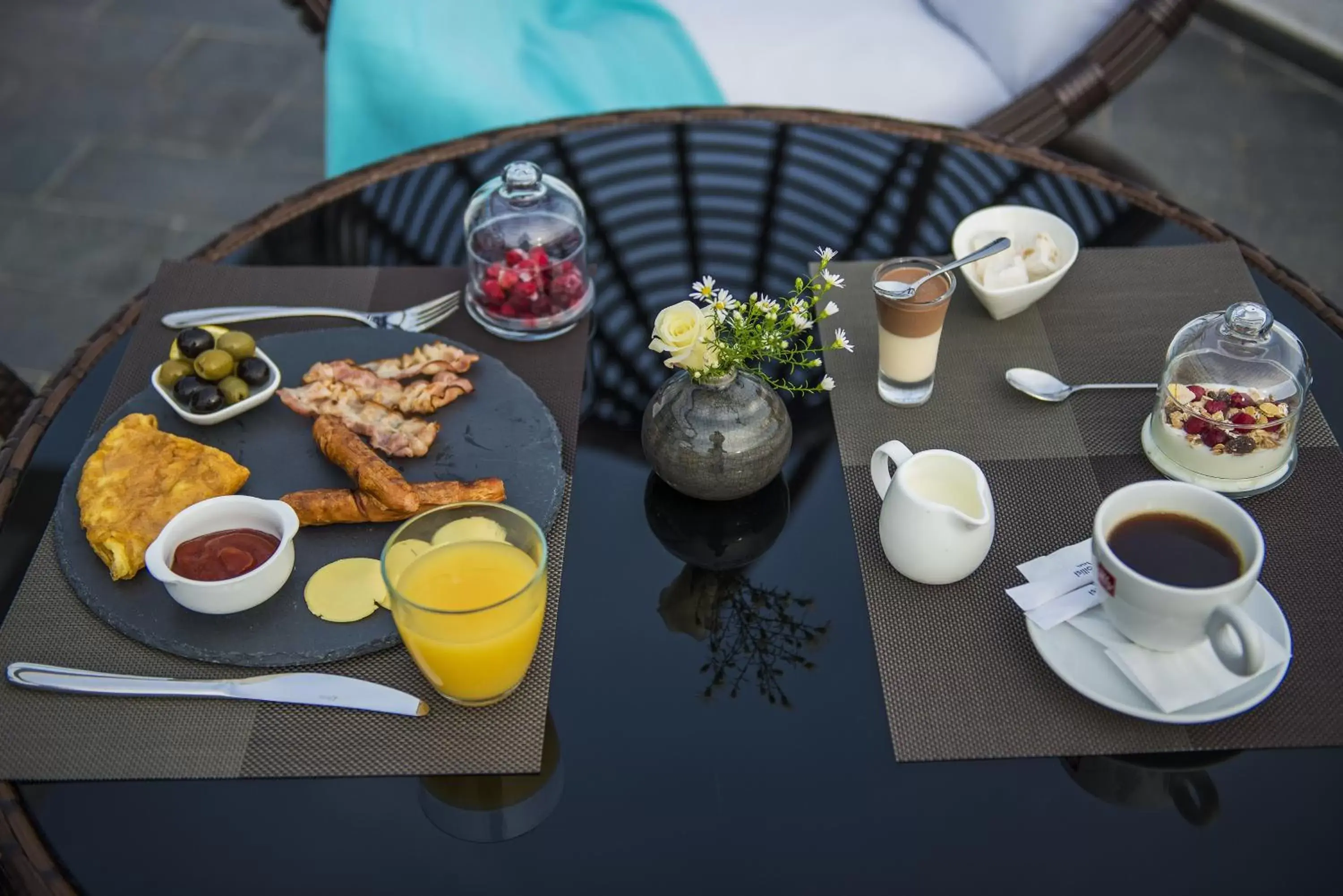 Restaurant/places to eat in Tbilisi Inn Restaurant/places to eat in Tbilisi Inn