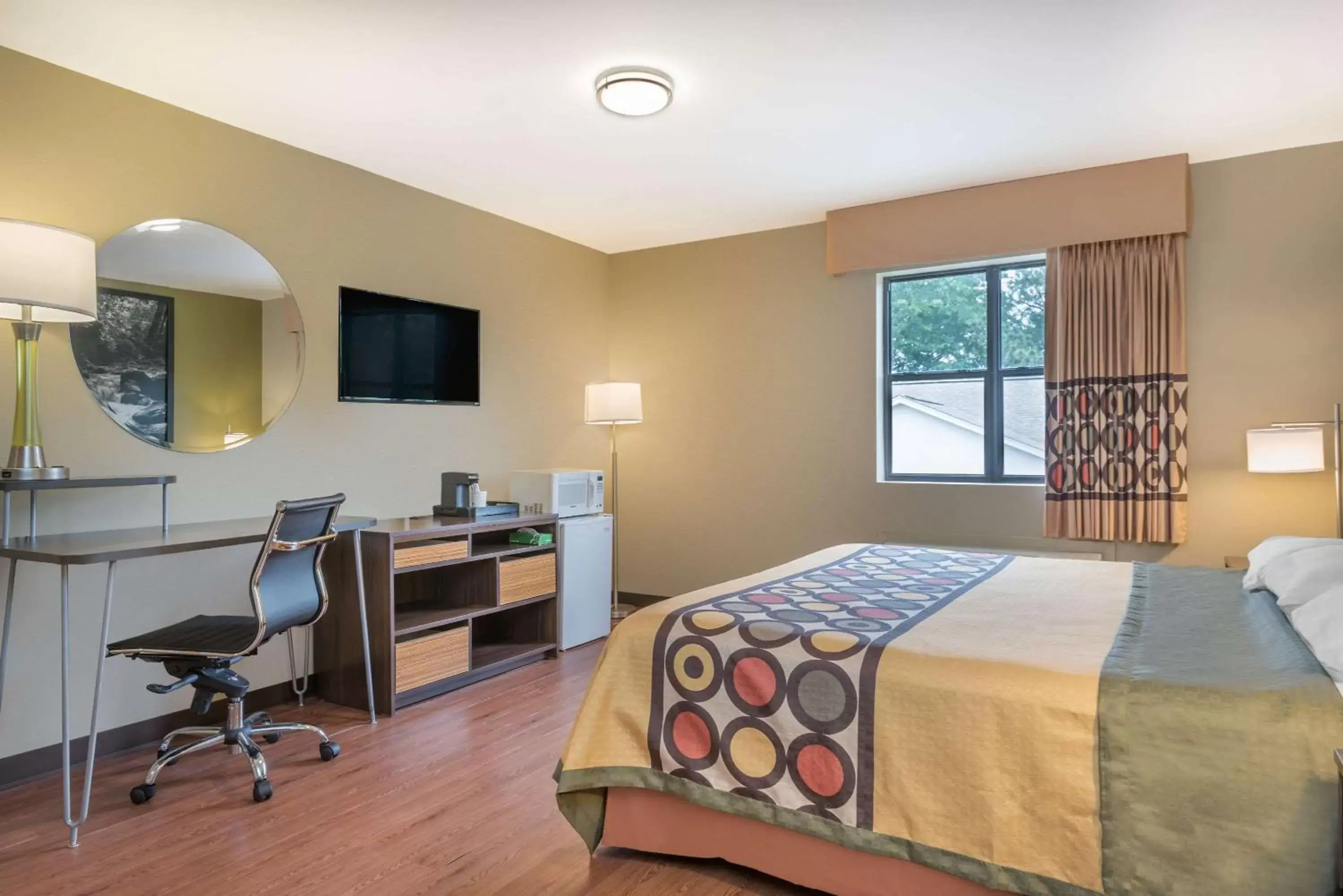 Photo of the whole room, Bed in Super 8 by Wyndham Bryant Little Rock Area Photo of the whole room, Bed in Super 8 by Wyndham Bryant Little Rock Area