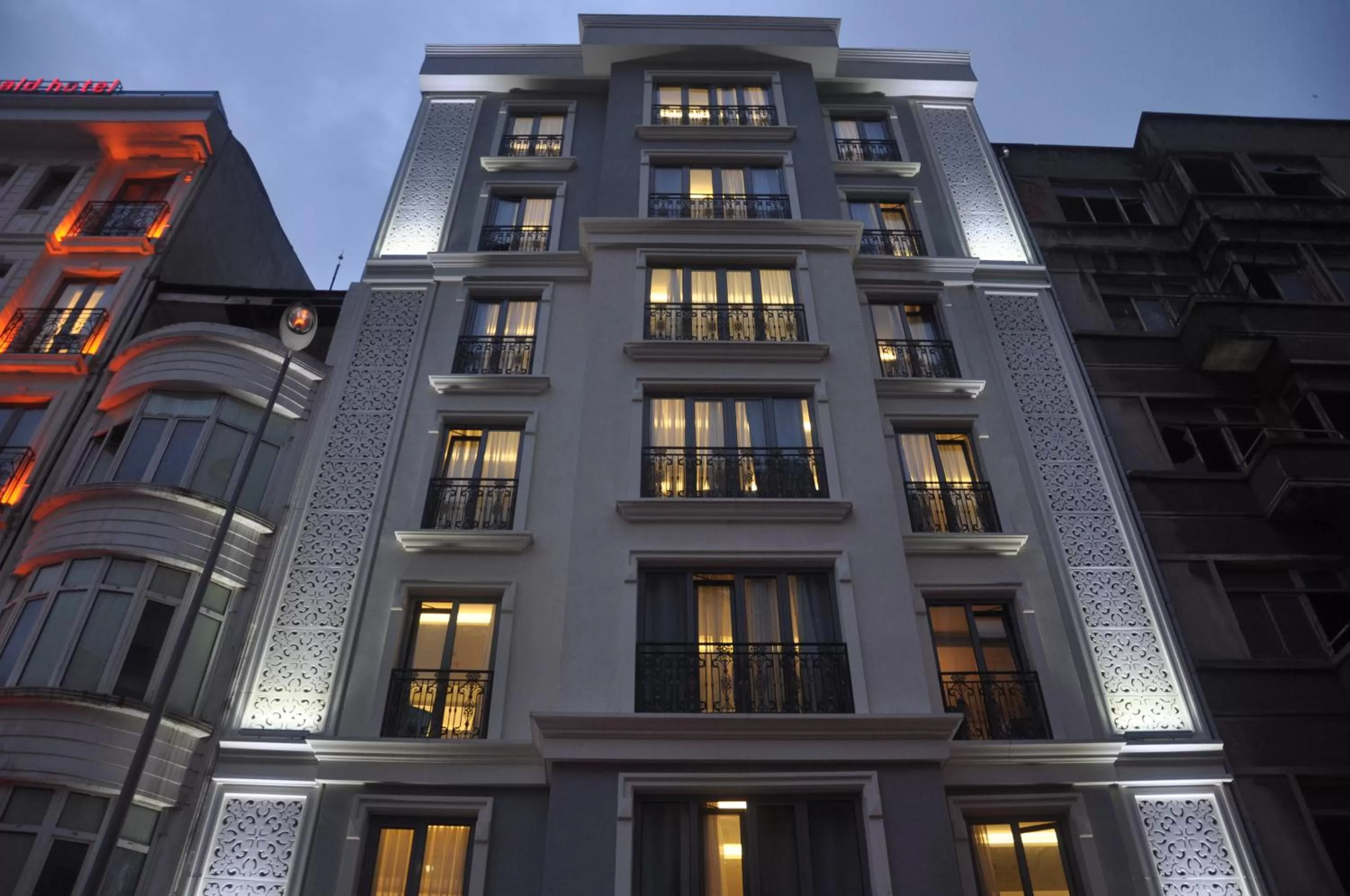 Facade/entrance in Inntel Hotel Istanbul