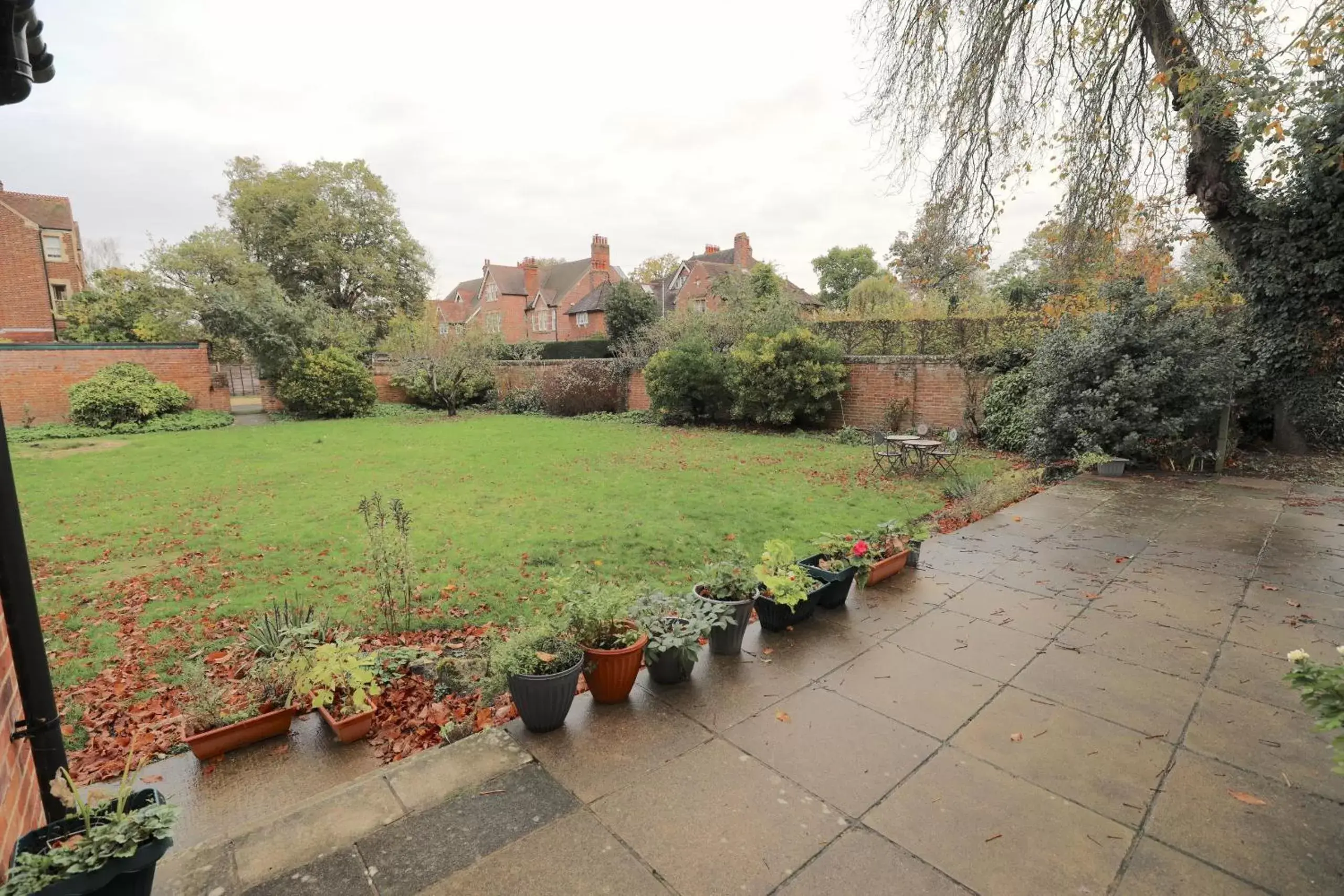 Garden in 100 Banbury Road Oxford - formerly Parklands