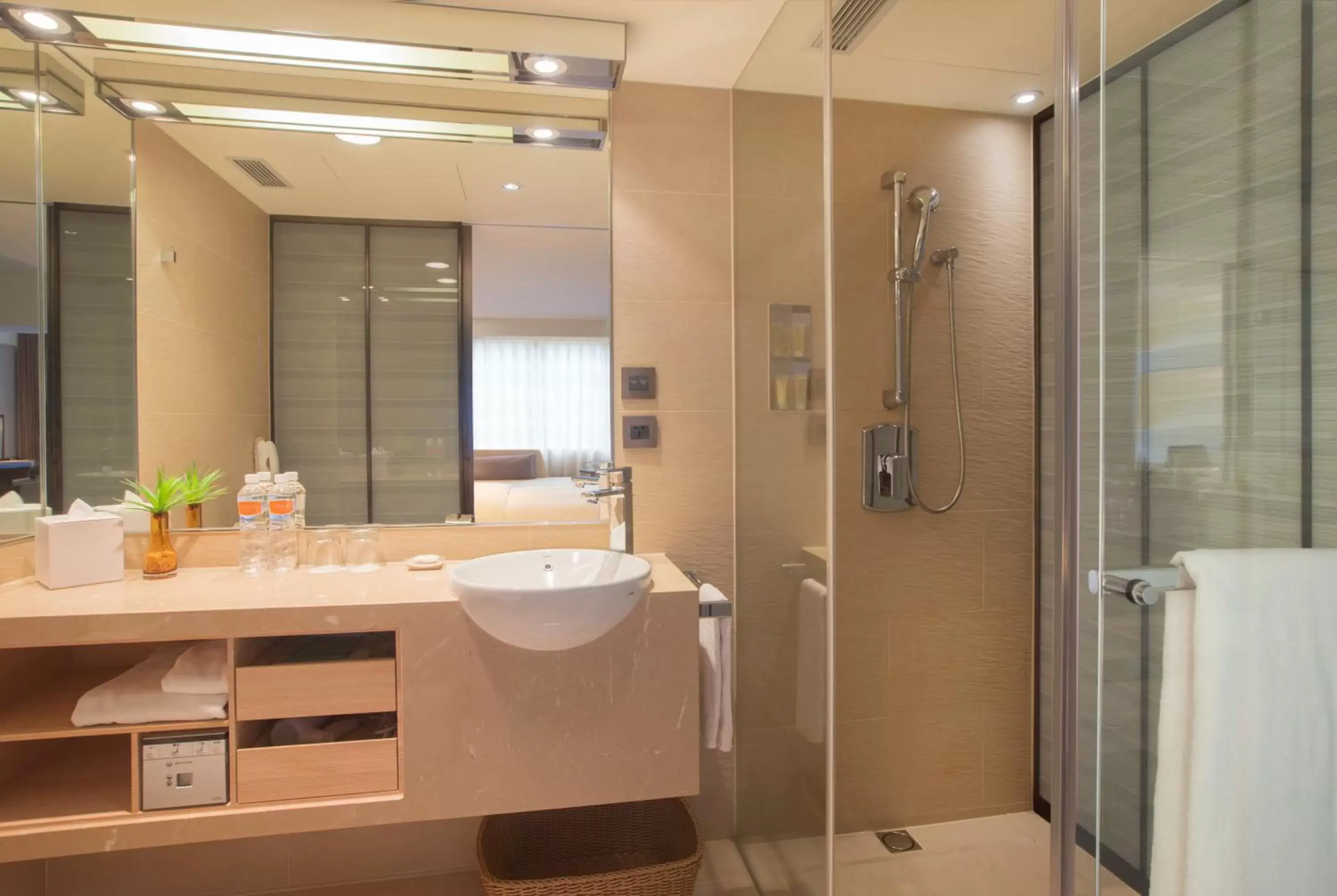 Bathroom in Hotel COZZI Minsheng Taipei