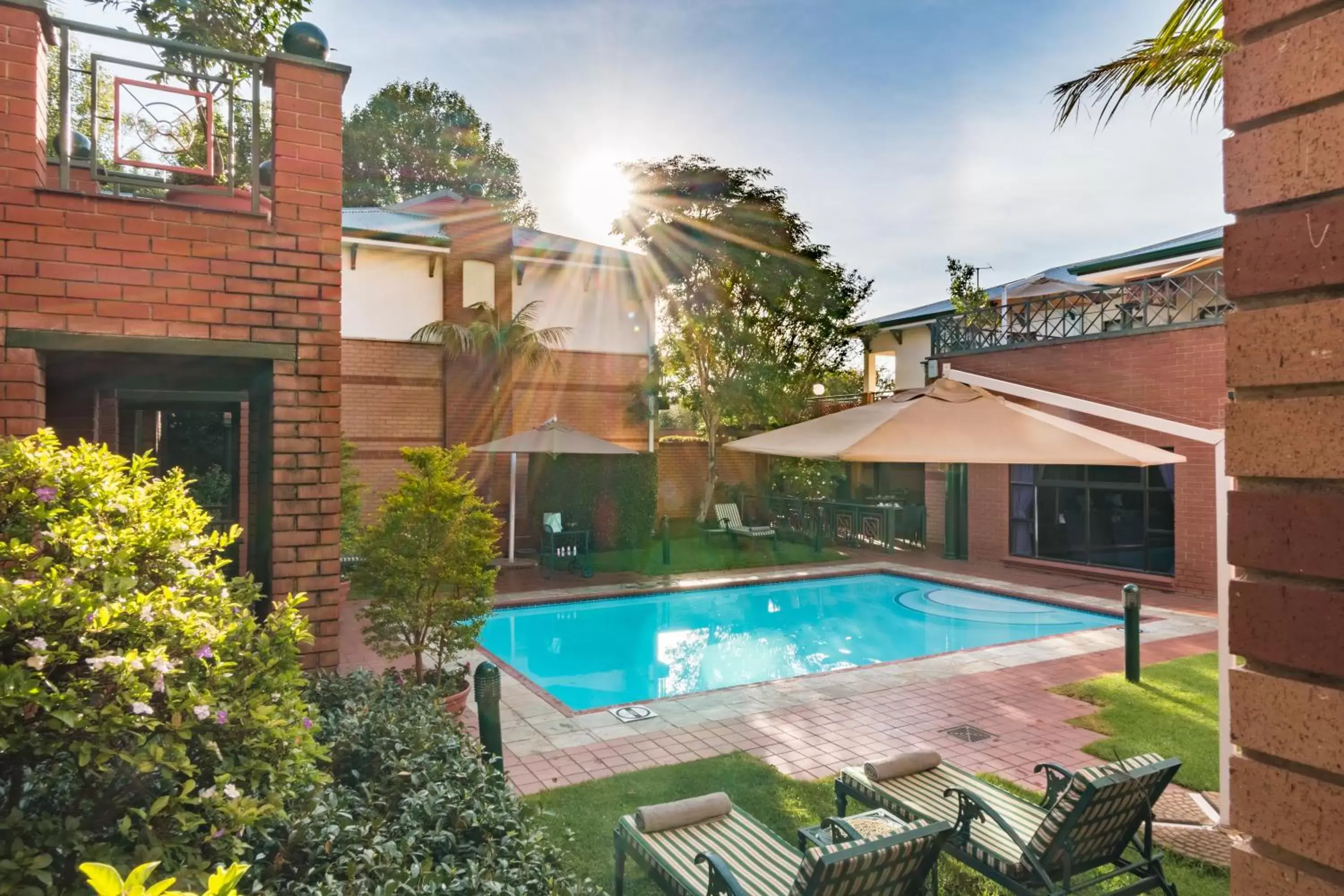 Property building, Swimming Pool in Courtyard Hotel Rosebank