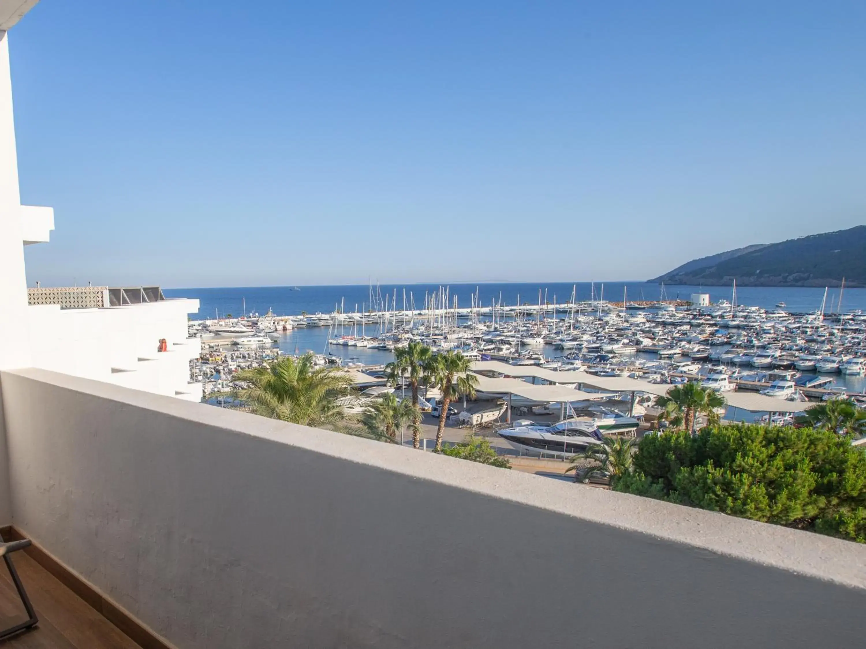 Deluxe Double Room Sea View with Terrace in Hotel Tres Torres Deluxe Double Room Sea View with Terrace in Hotel Tres Torres