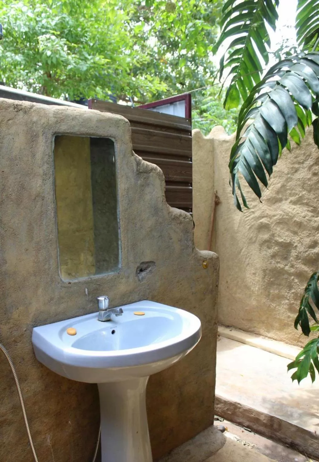 Bathroom in Jungle river humbhaha hostel