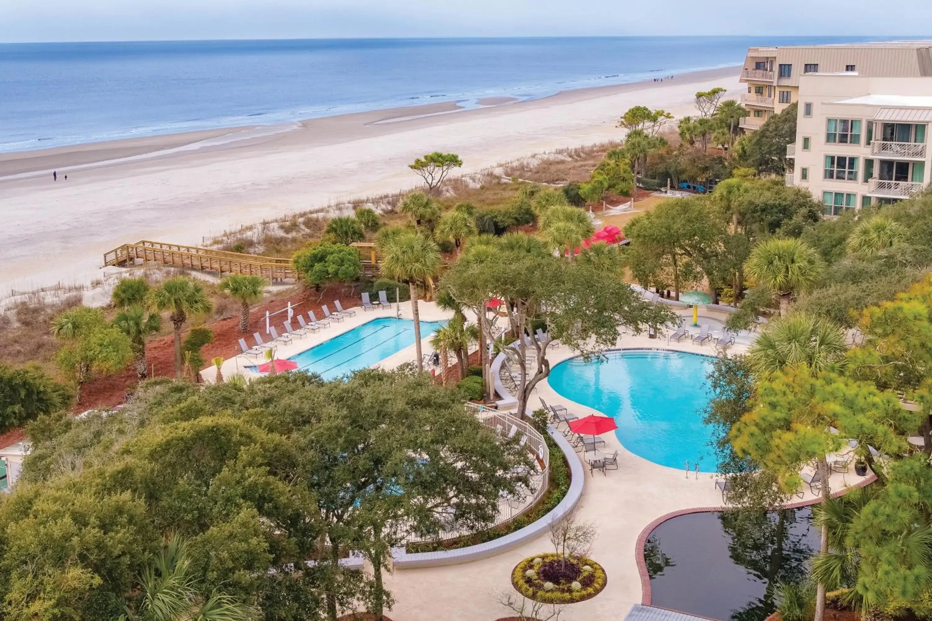 Swimming pool, Bird's-eye View in Marriott's Monarch at Sea Pines