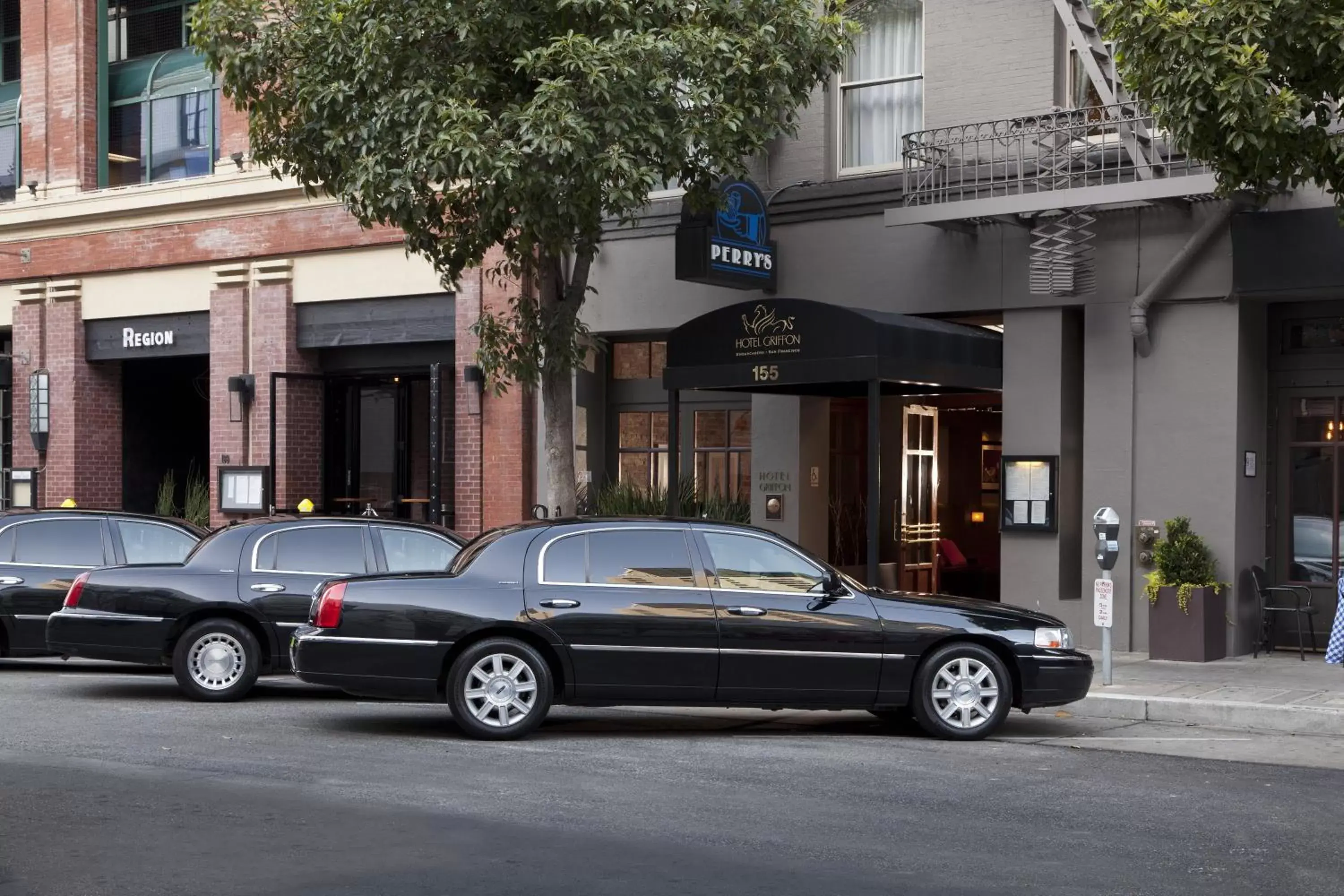 Facade/entrance, Property Building in Hotel Griffon