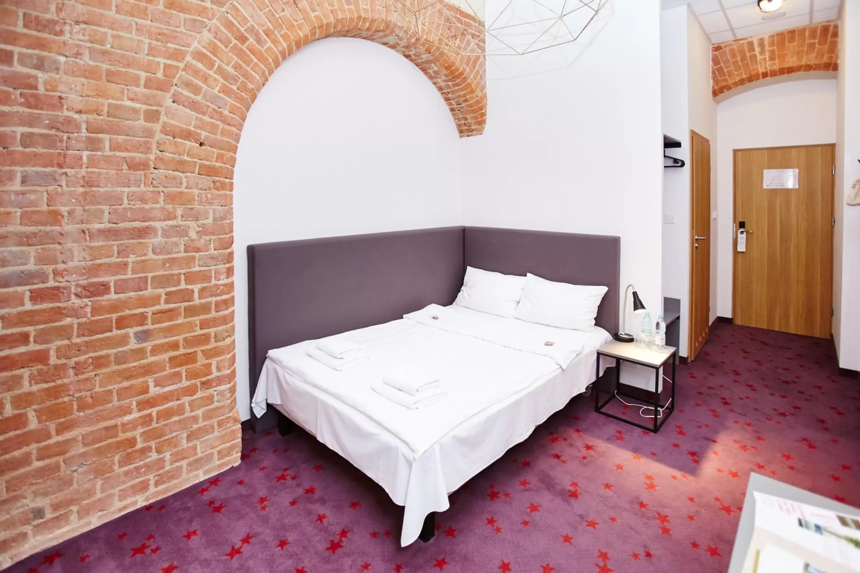 Bed in Koszary Arche Hotel