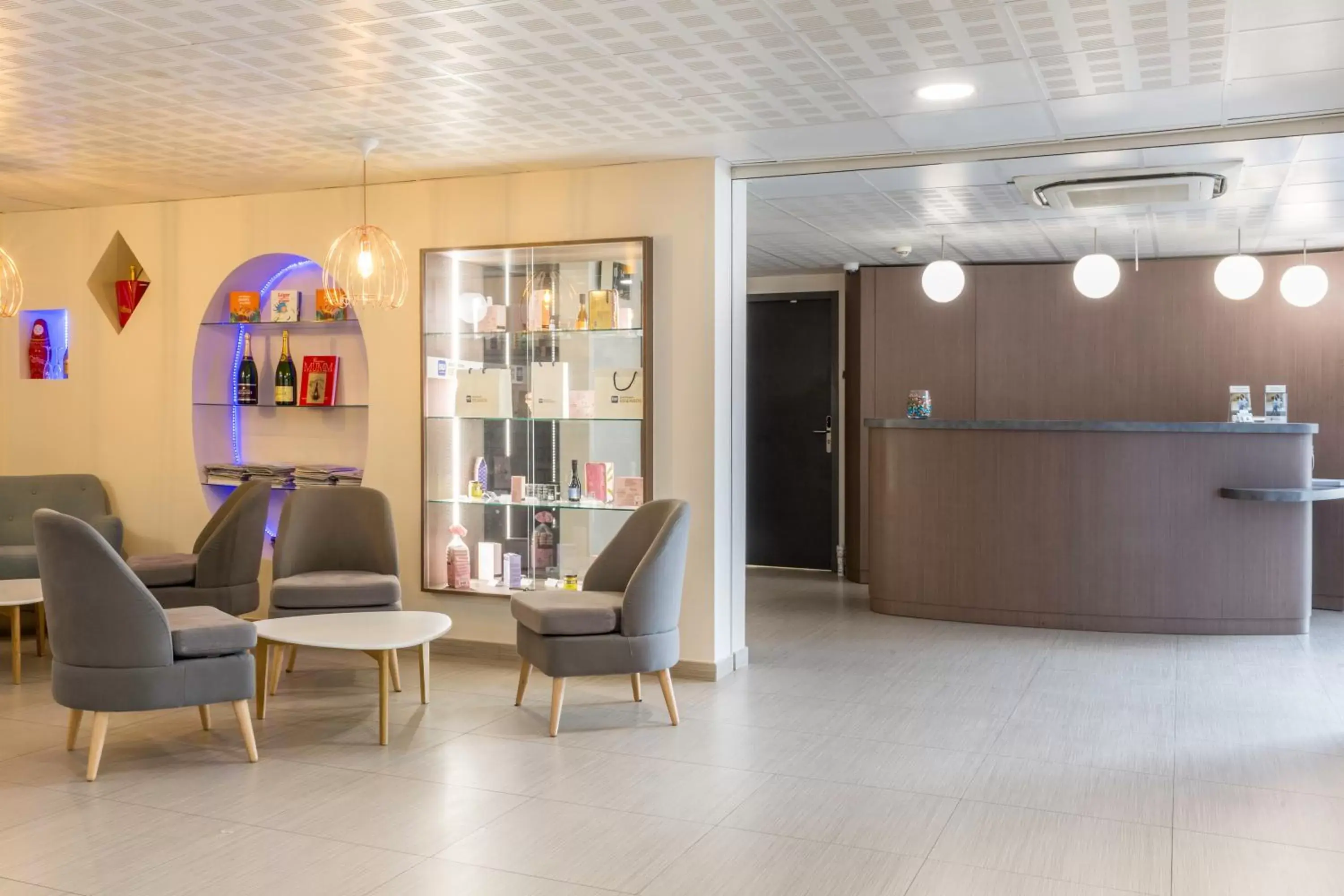 Lobby or reception, Lobby/Reception in Sure Hotel by Best Western Reims Nord