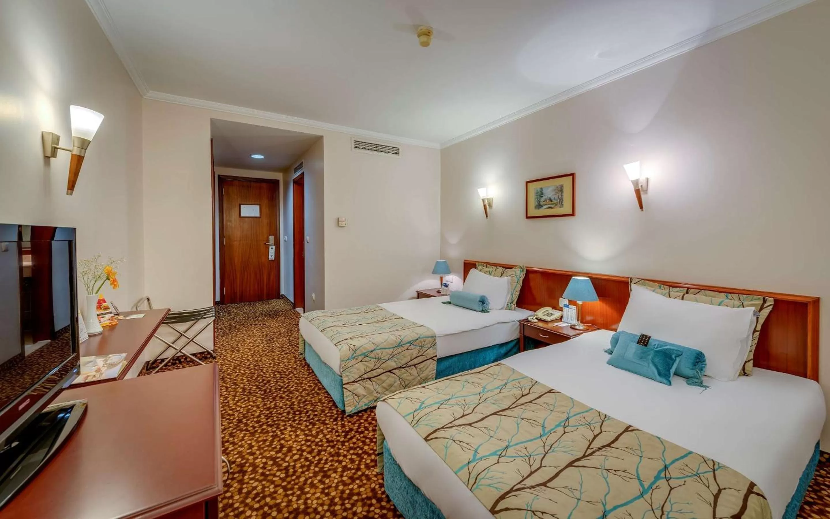Photo of the whole room, Bed in Best Western Plus Khan Hotel