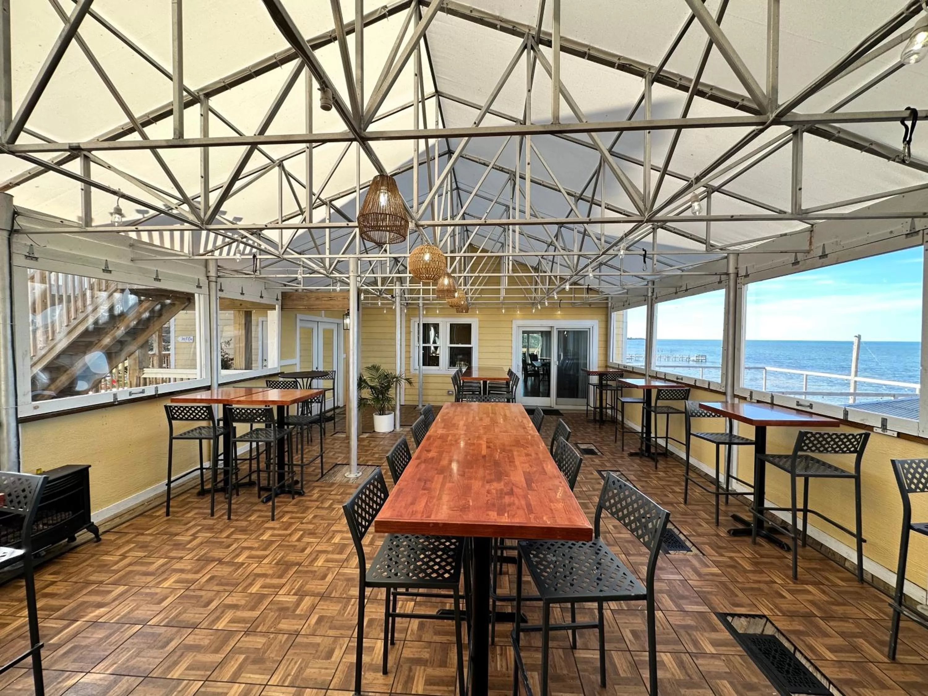 Restaurant/places to eat in The Inn on Pamlico Sound