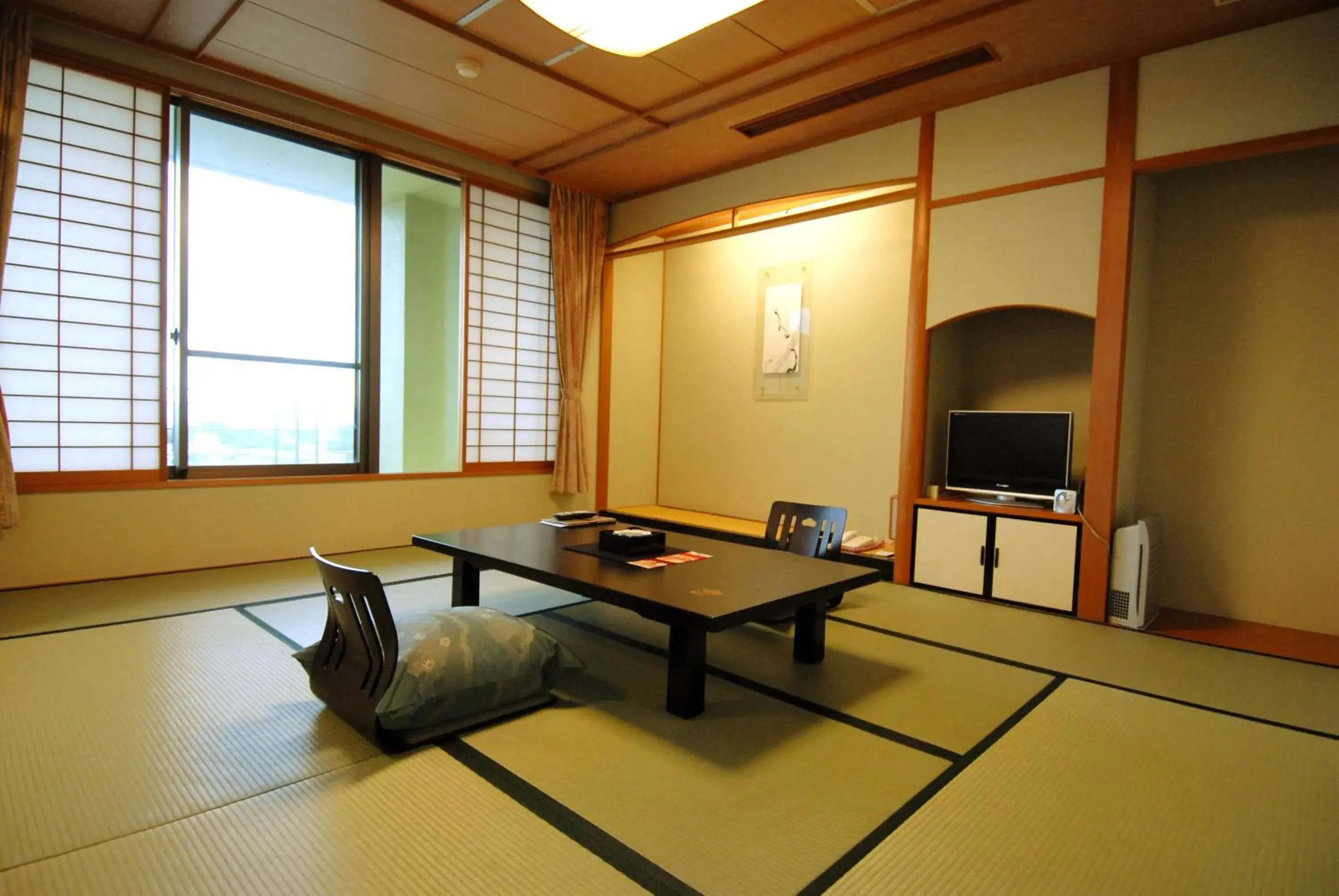 Photo of the whole room, Seating Area in Arima Onsen Taketoritei Maruyama Ryokan