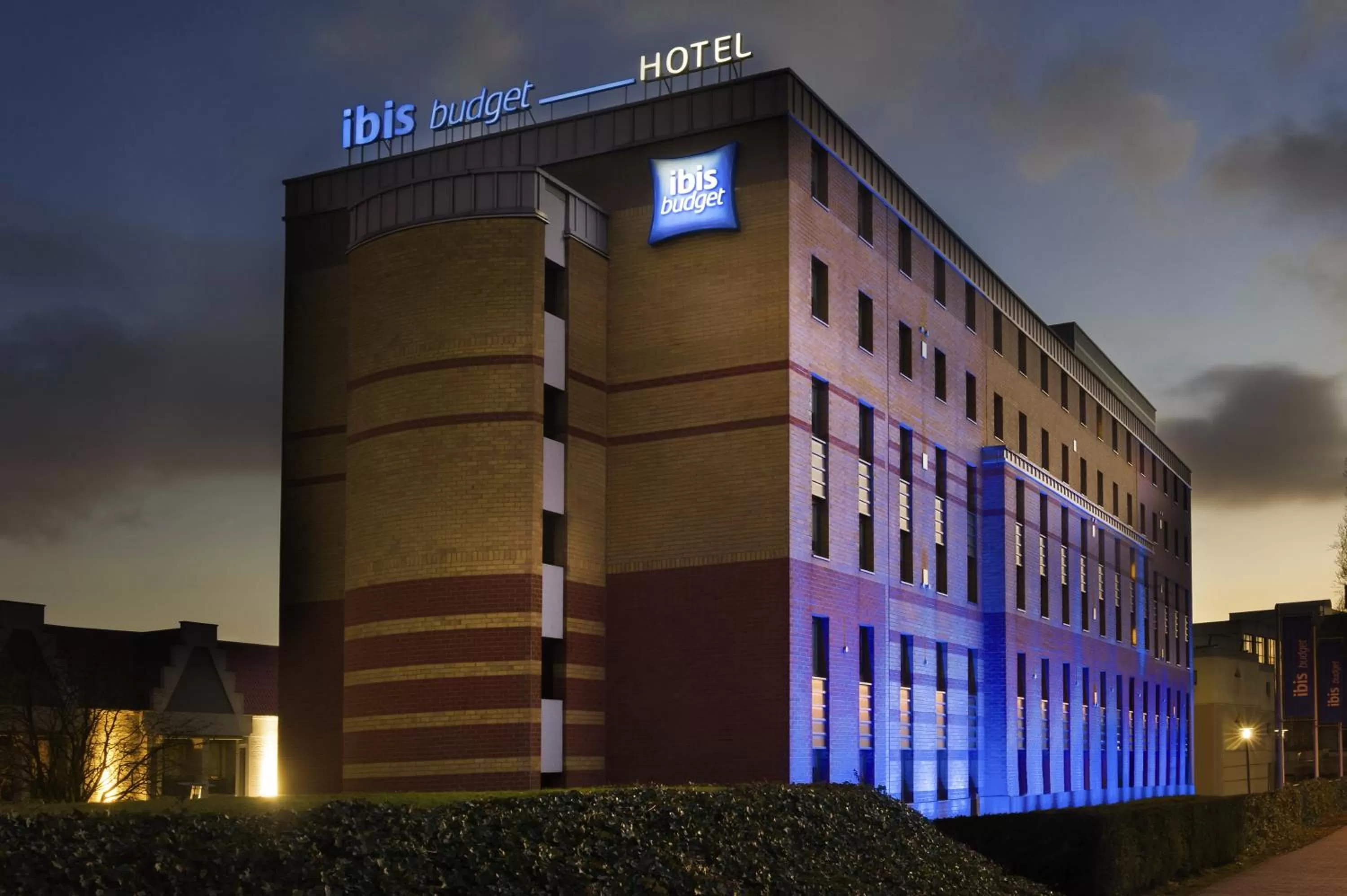 Facade/entrance in ibis budget Hotel Brussels Airport