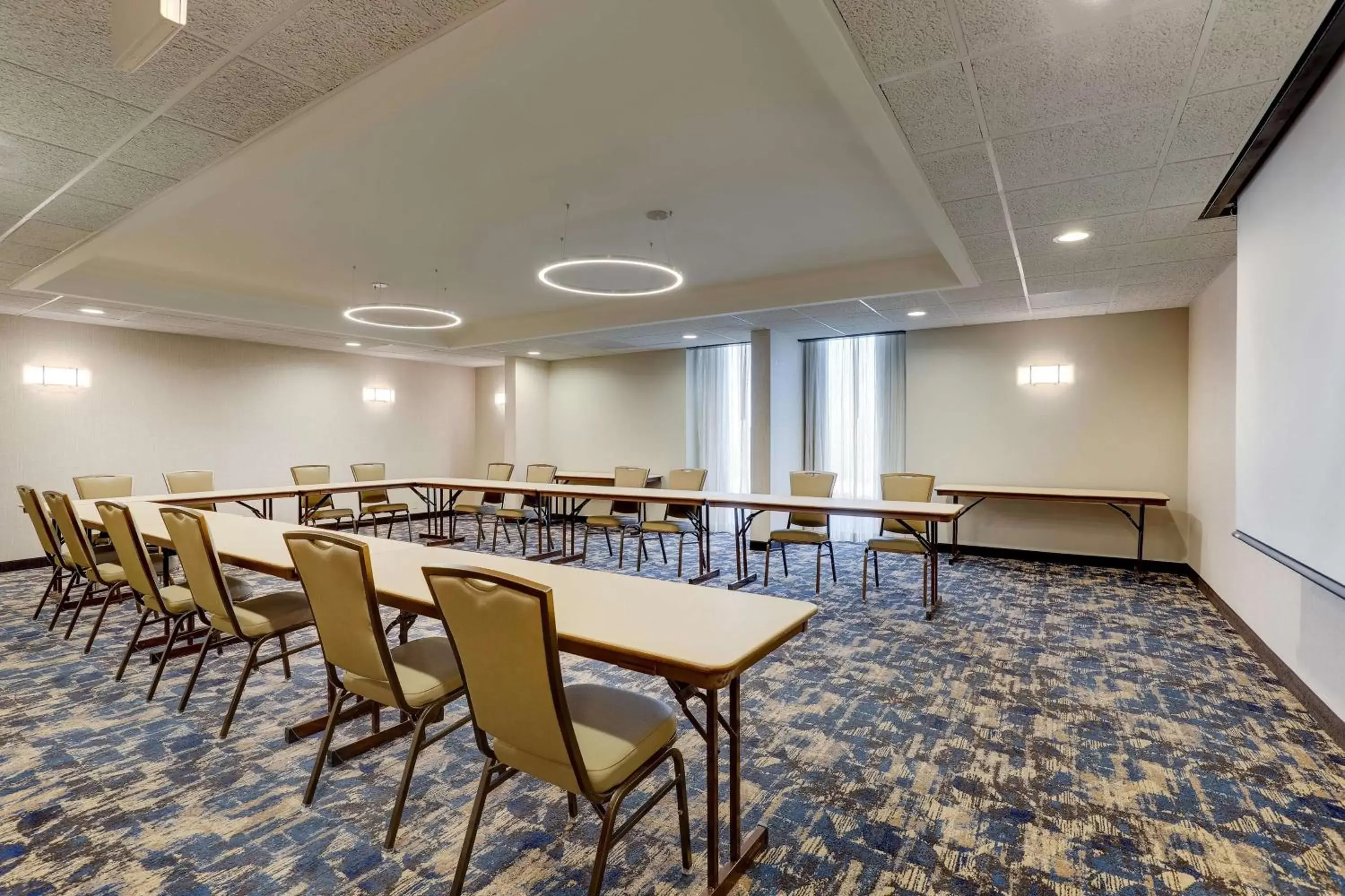 Meeting/conference room in Drury Inn & Suites St. Louis St. Peters