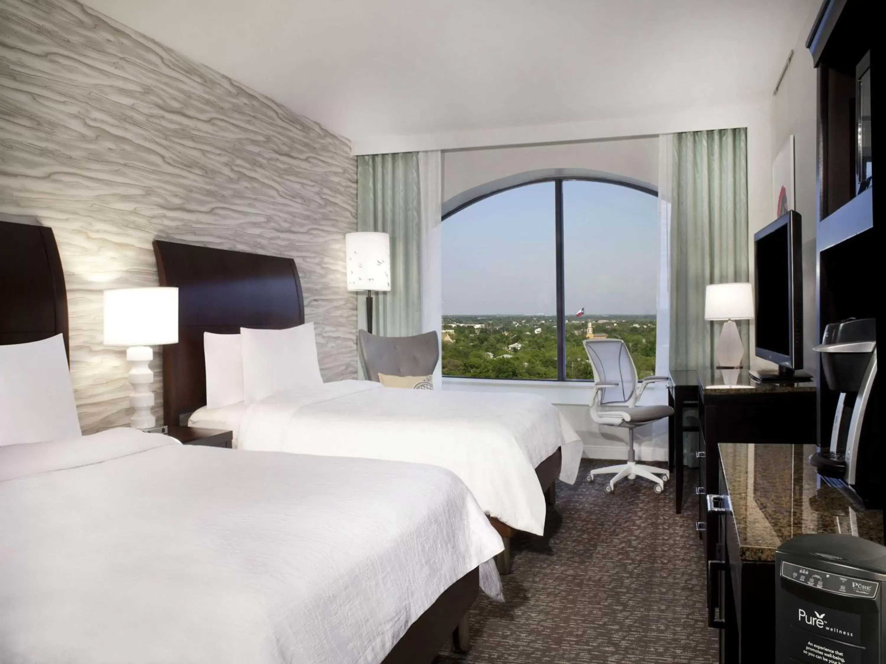 Bedroom in Hilton Garden Inn Austin Downtown-Convention Center