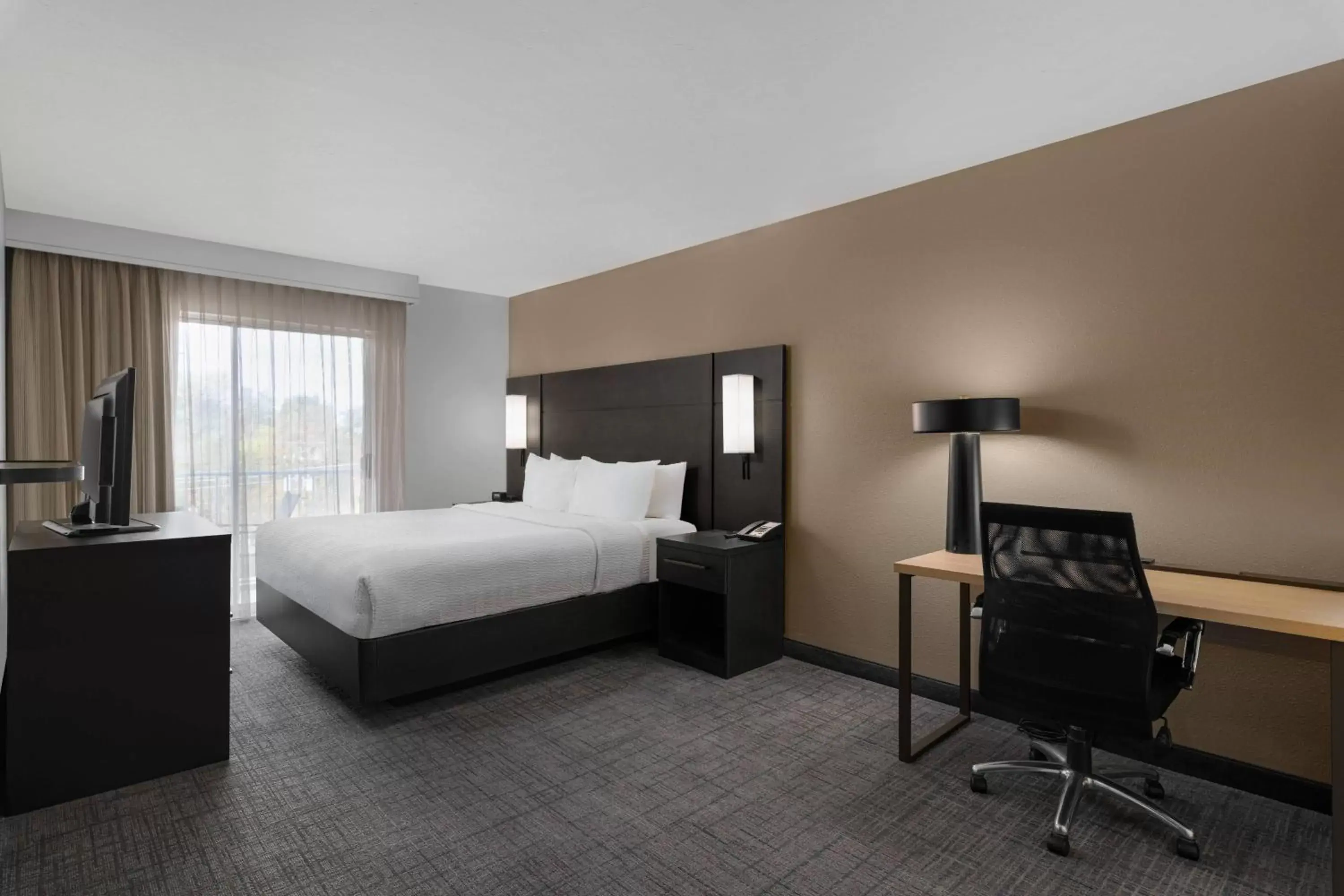 Photo of the whole room, Bed in Residence Inn by Marriott Salt Lake City Downtown