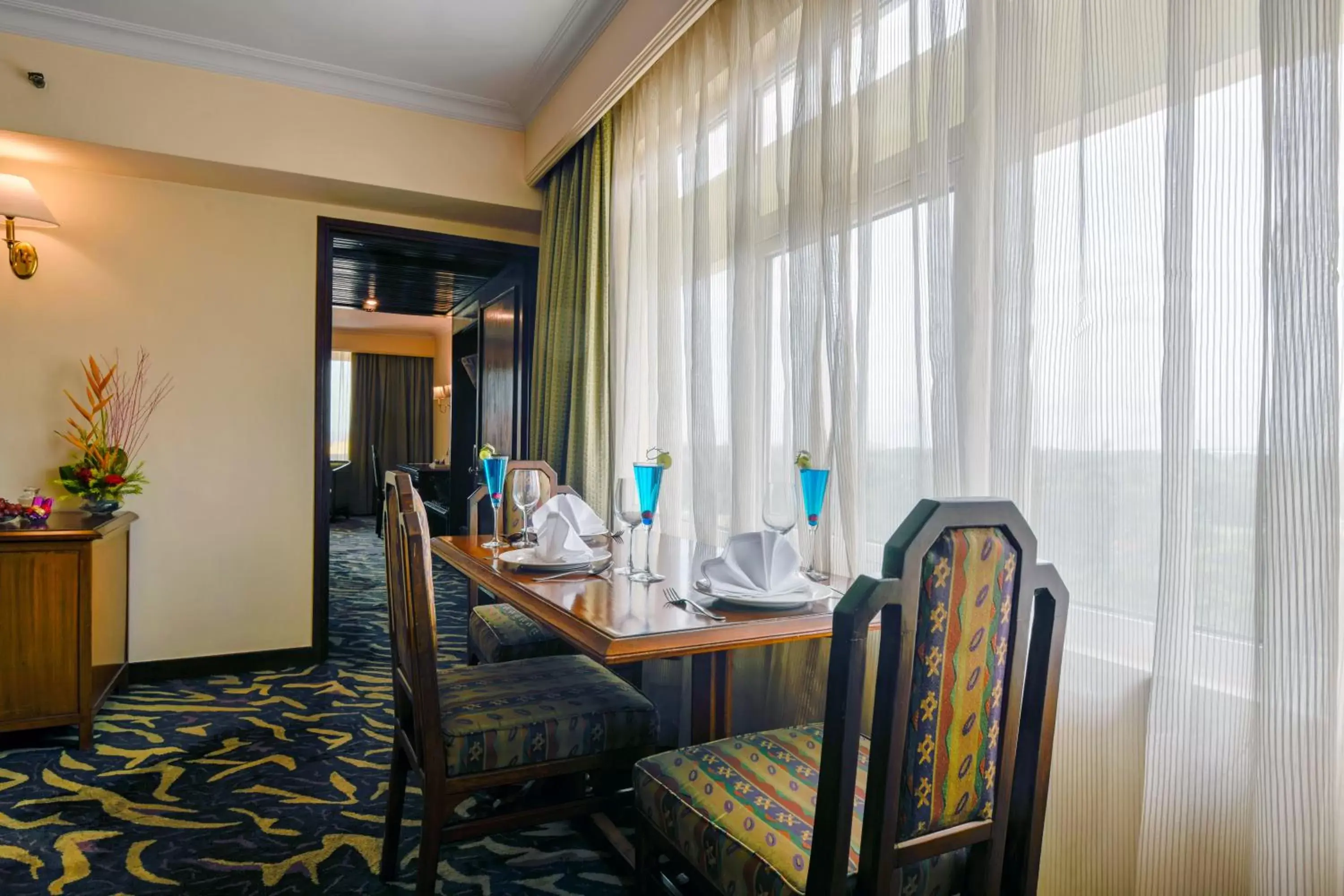 Dining Area in The Peerless Inn Kolkata