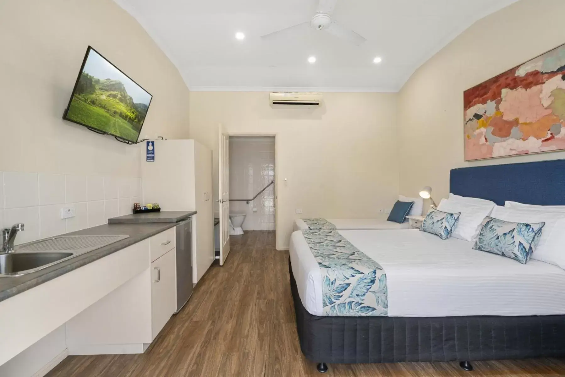 Bedroom in Caboolture Central Motor Inn, Sure Stay Collection by BW