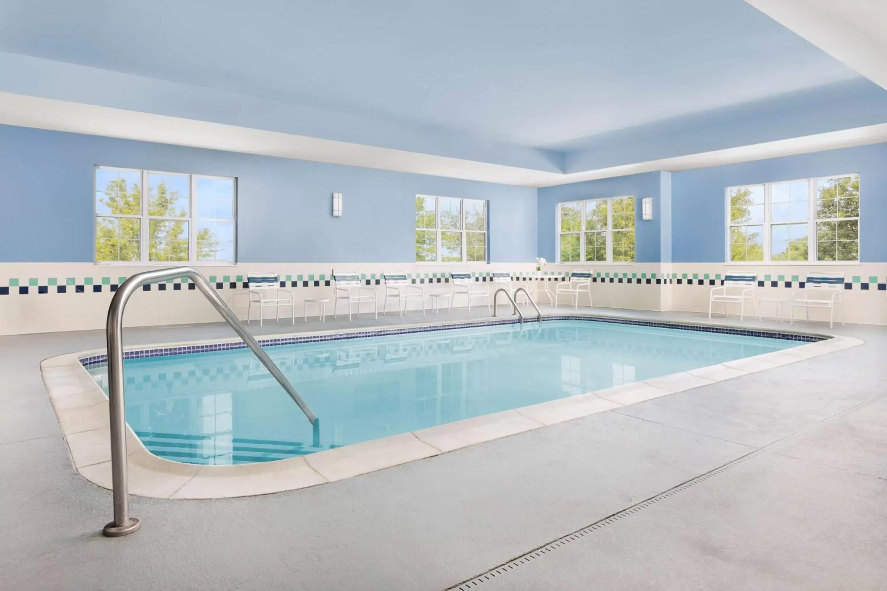 Pool view, Swimming Pool in Homewood Suites by Hilton Portsmouth