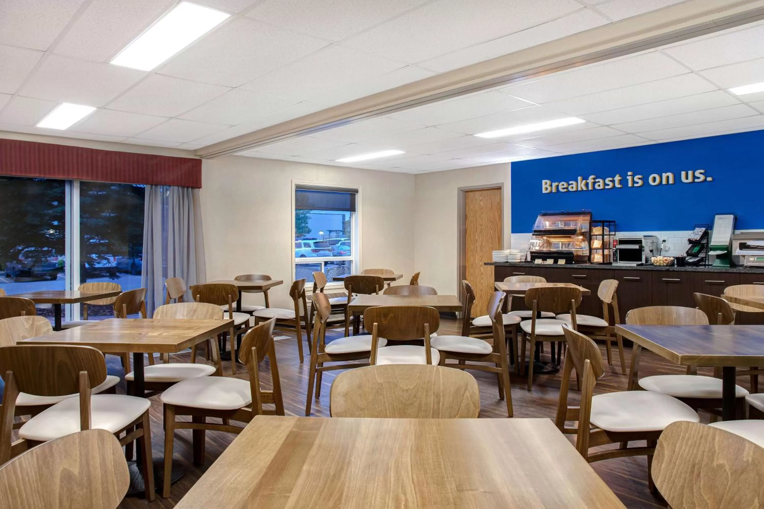 Restaurant/places to eat in Days Inn by Wyndham Medicine Hat