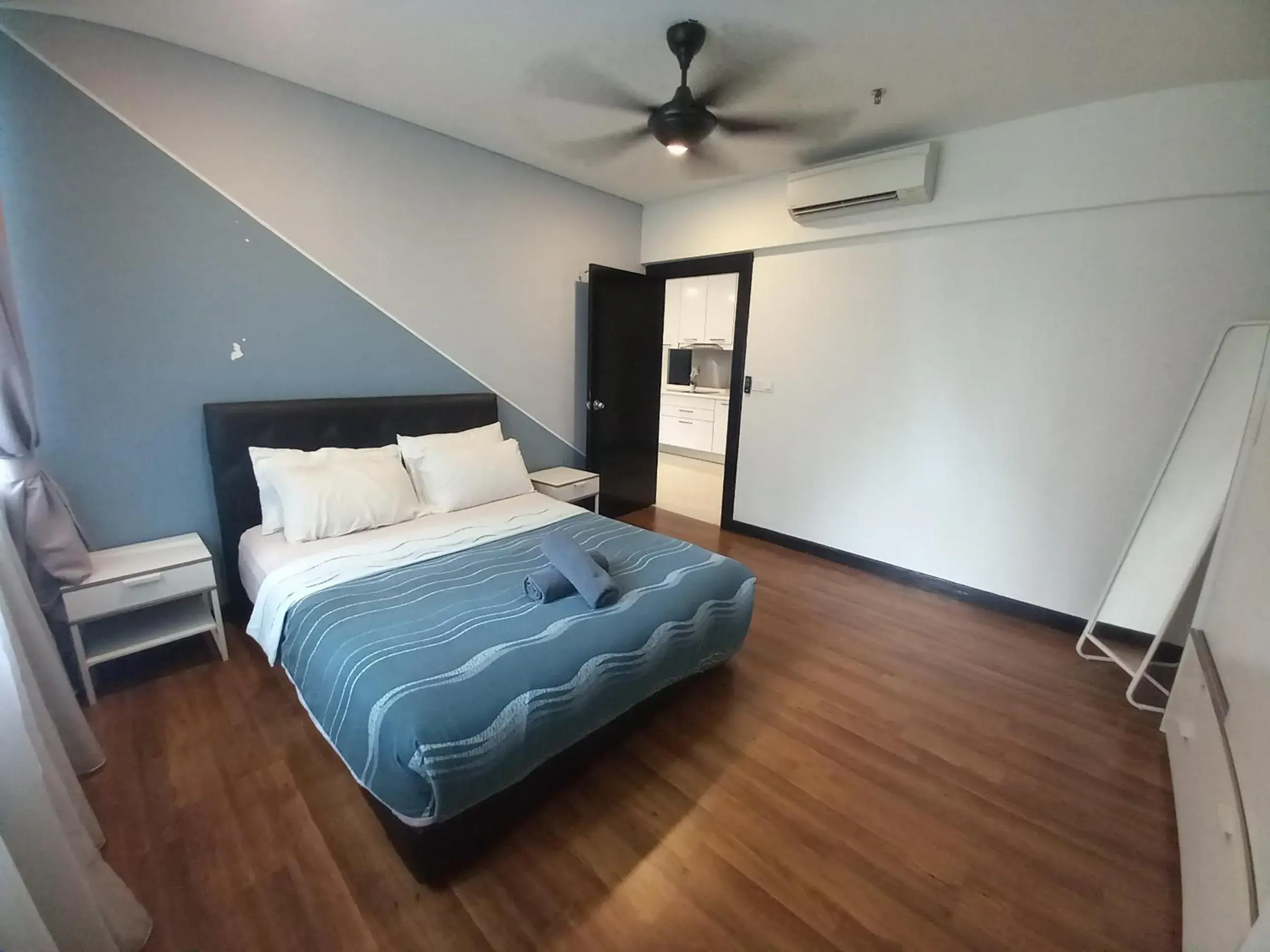 Bed in Mercu Summer Suite KLCC @ Penguin Homes