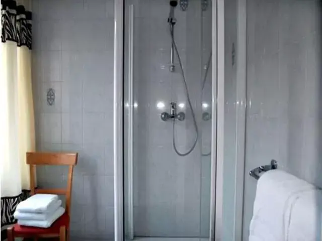 Twin Room - single occupancy in Hôtel Restaurant Le Moschenross Twin Room - single occupancy in Hôtel Restaurant Le Moschenross