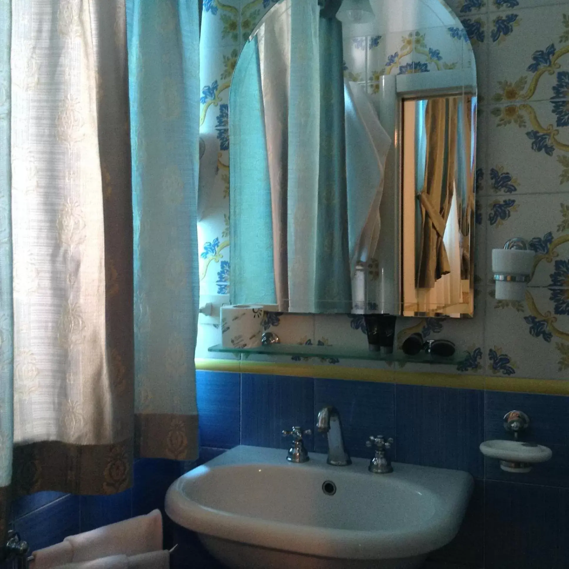 Bathroom in Locanda Costa D'Amalfi