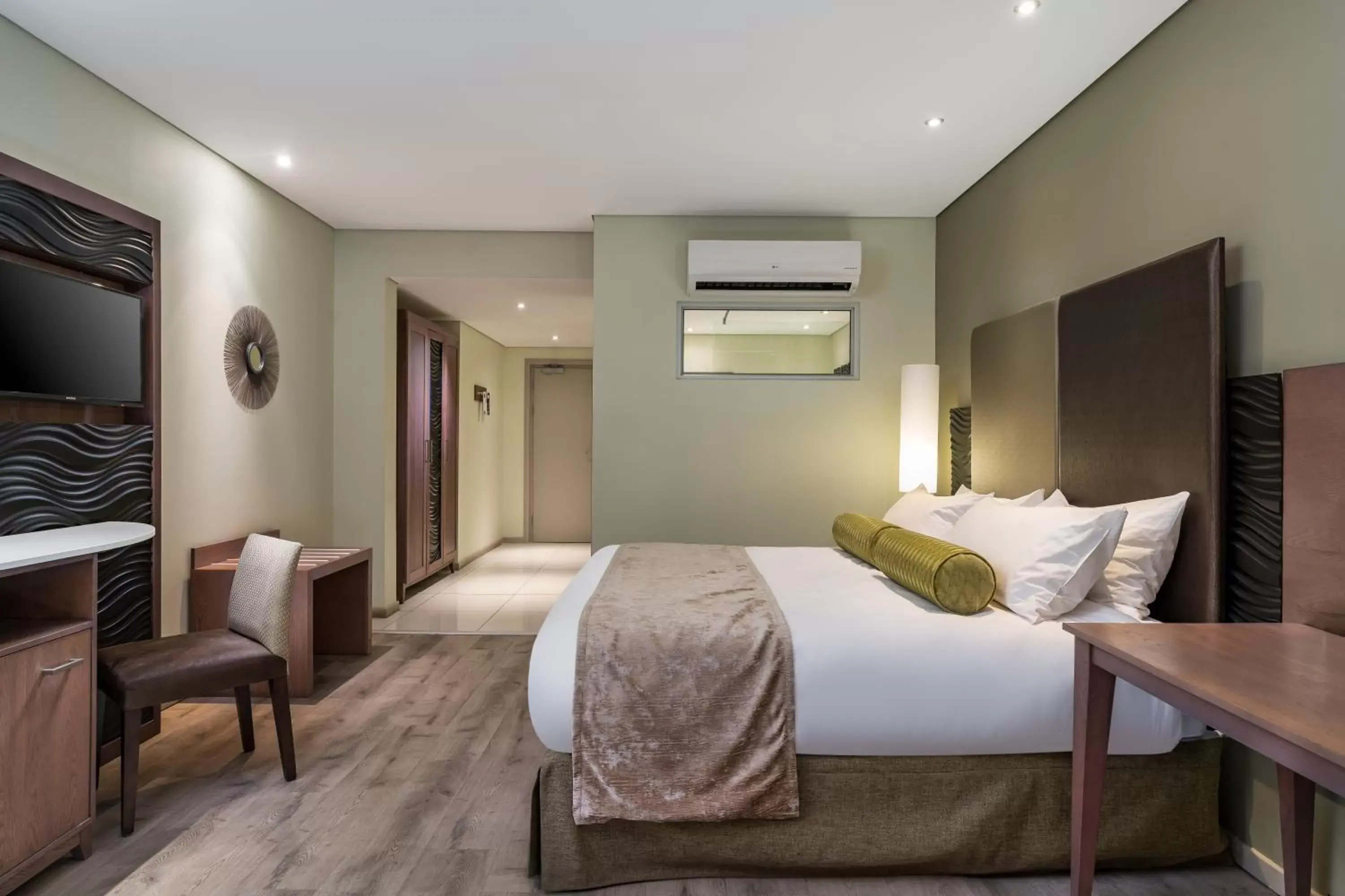 Bedroom, Bed in Protea Hotel by Marriott Upington