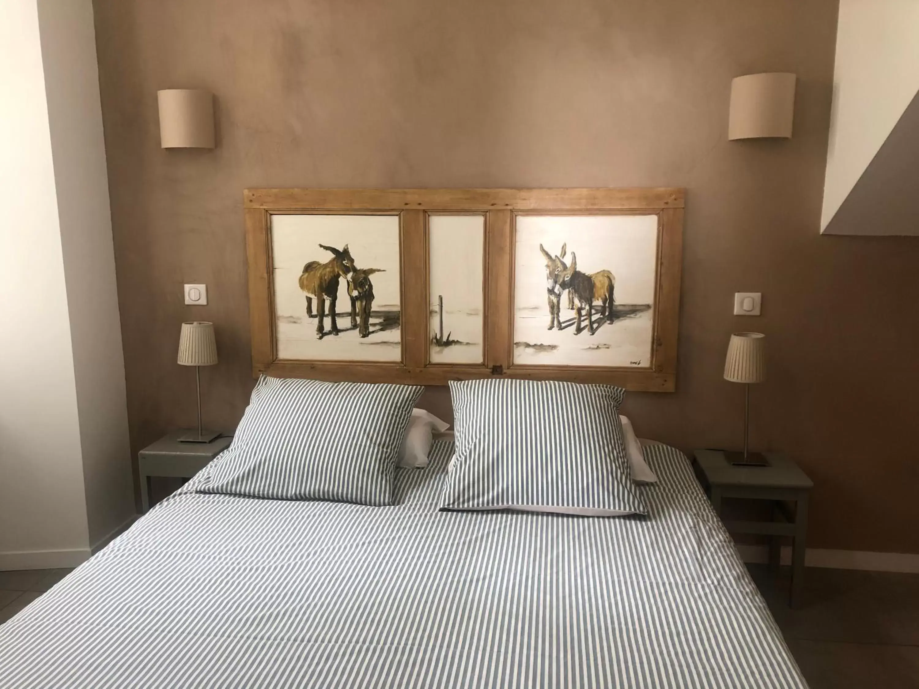 Bedroom, Bed in Le Mole (Appartements et Chambres)