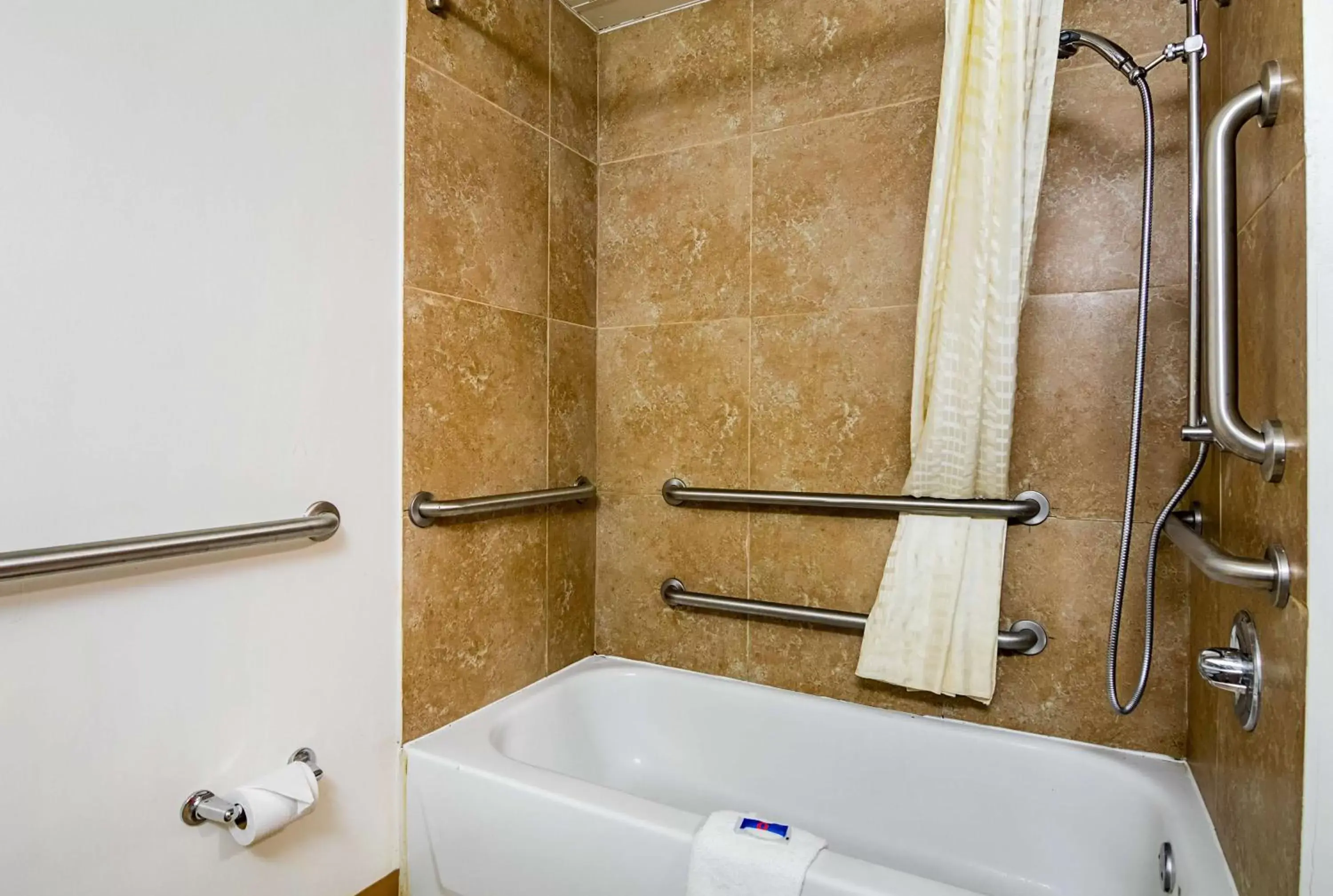 Shower, Bathroom in Motel 6-Jonesboro, GA