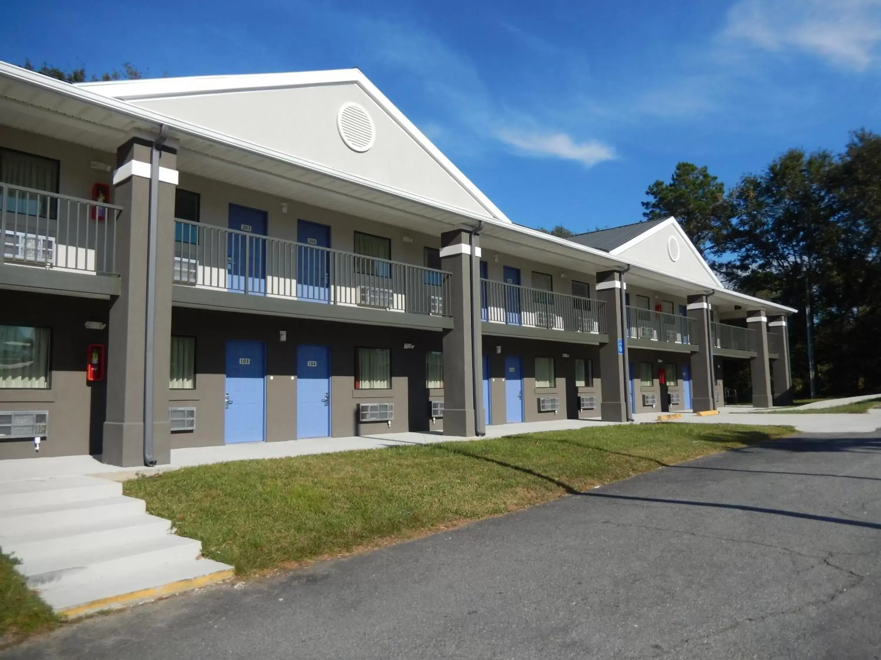 Property building in Motel 6-Moultrie, GA Property building in Motel 6-Moultrie, GA