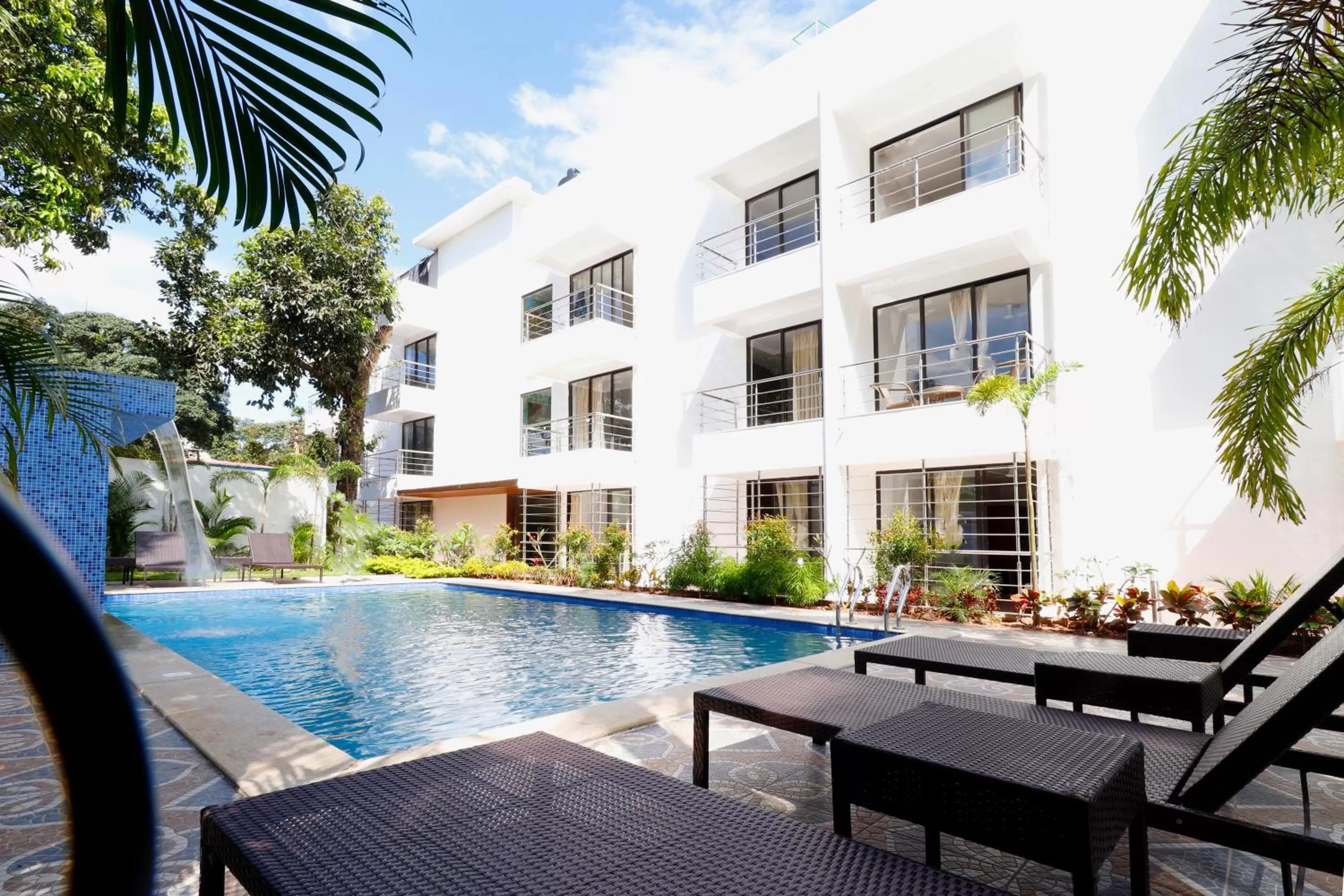 Property building in Miranda Beach Resort Baga