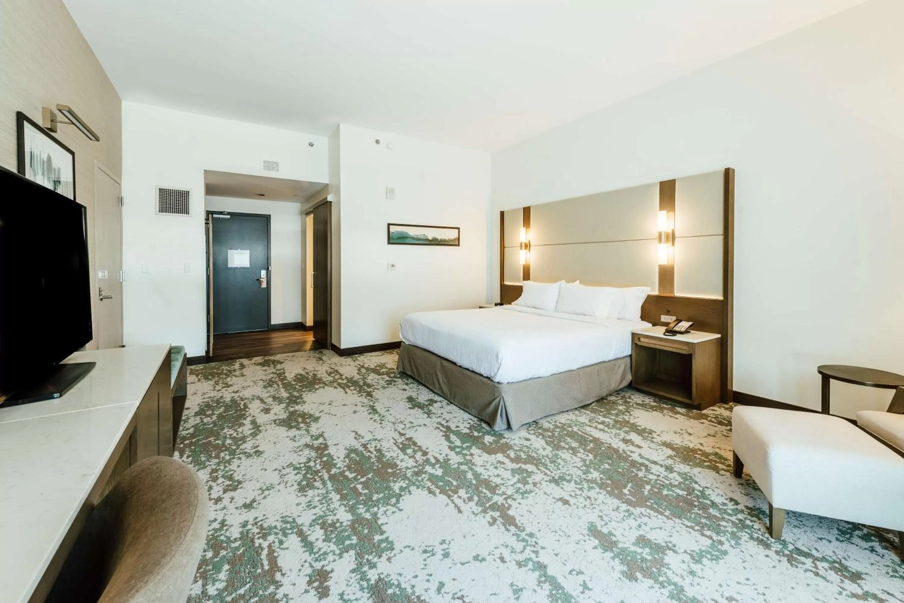 Bed in Hilton Garden Inn Denver Union Station