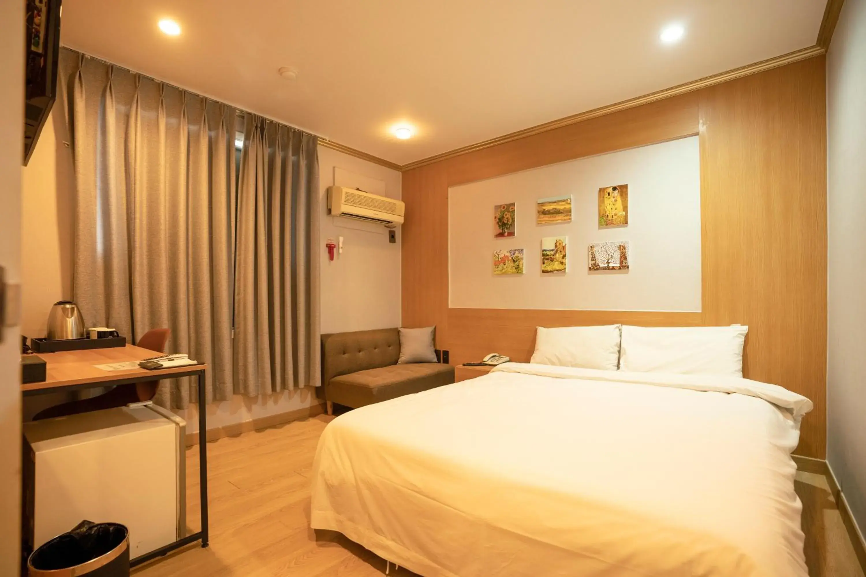 Bed in Jeju Stay Hotel Bed in Jeju Stay Hotel